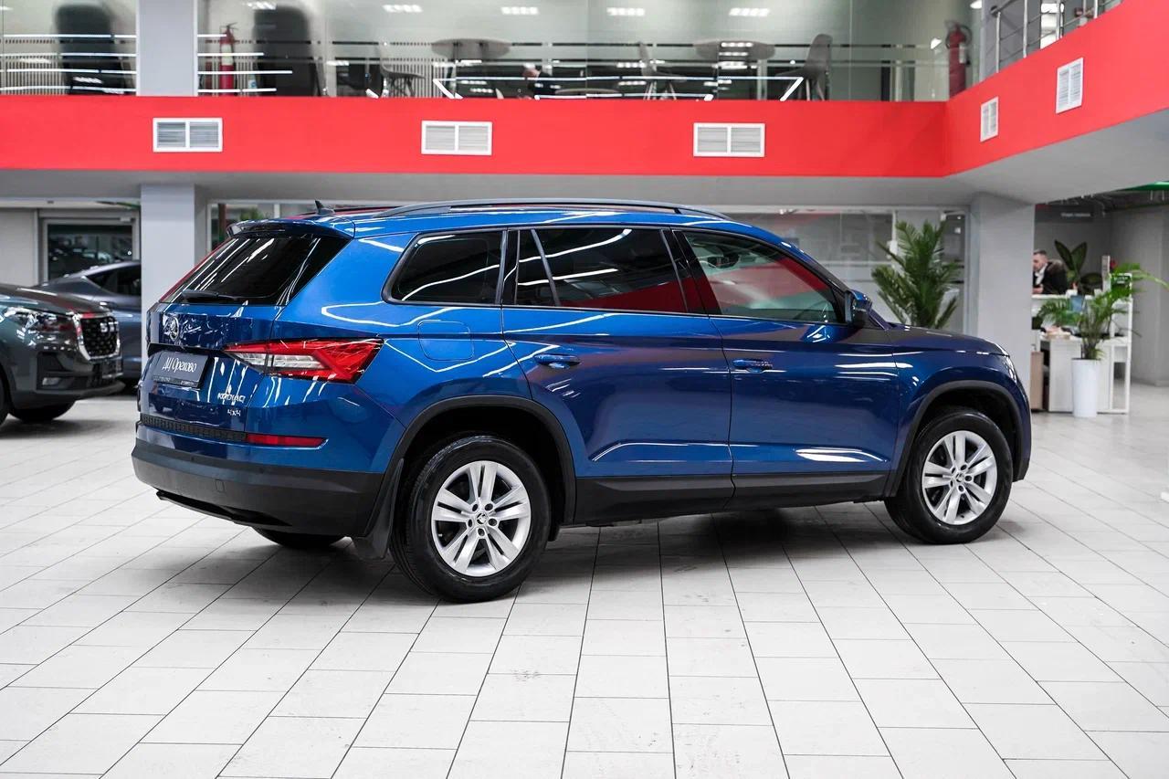 Skoda Kodiaq 2018, синий, ДЦ Орехово