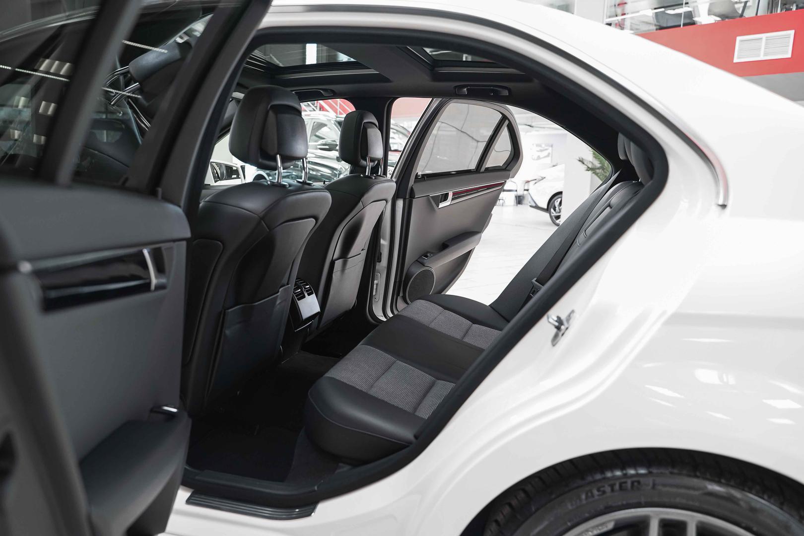Mercedes-Benz C-Класс 2012, белый, ДЦ Орехово