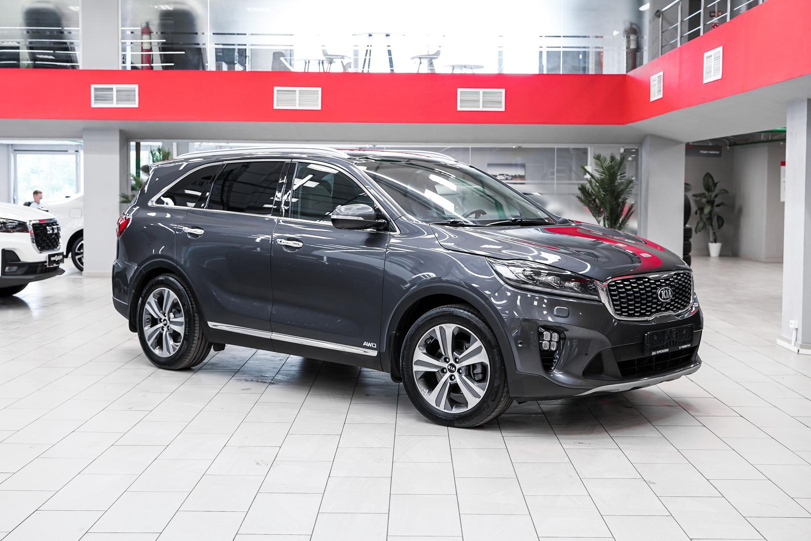 Kia Sorento 2018, серый, ДЦ Орехово