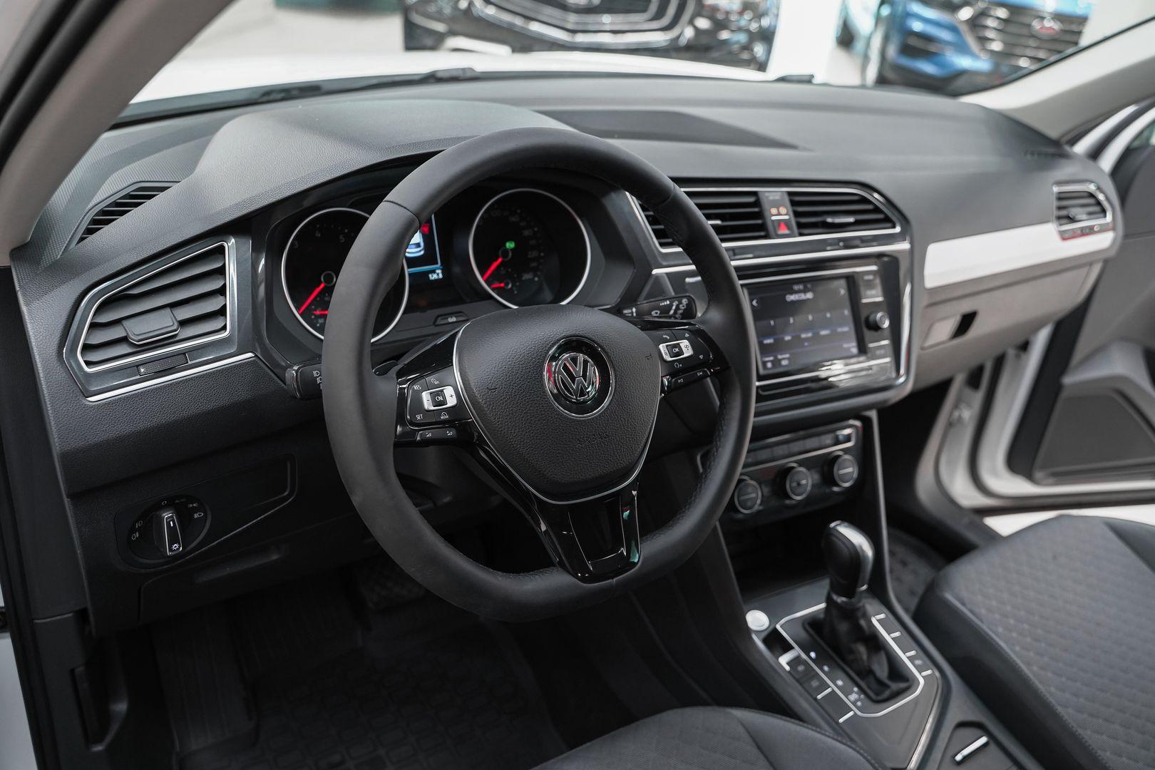 Volkswagen Tiguan 2017, белый, ДЦ Орехово
