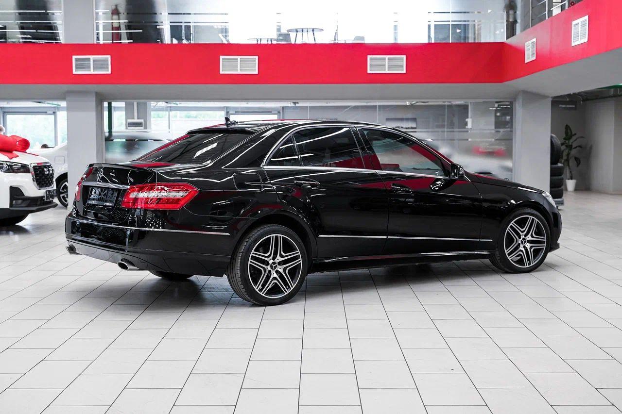 Mercedes-Benz E-Класс 2011, черный, ДЦ Орехово