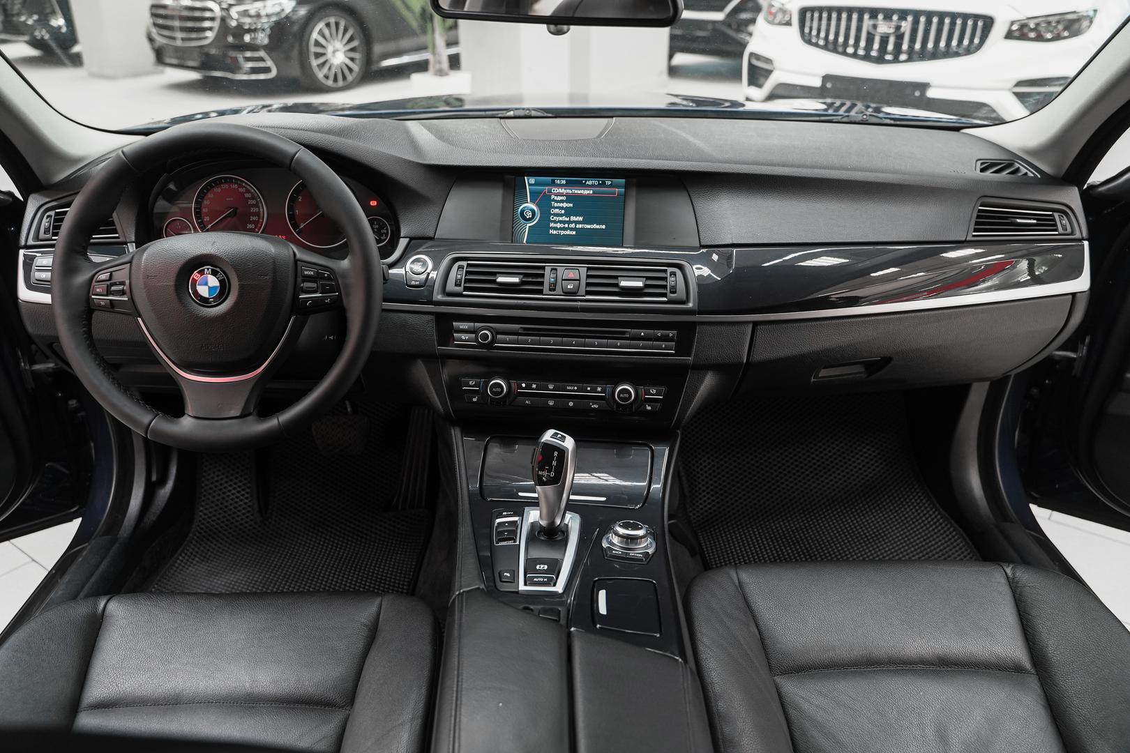 BMW 5 серии 2012, синий, ДЦ Орехово