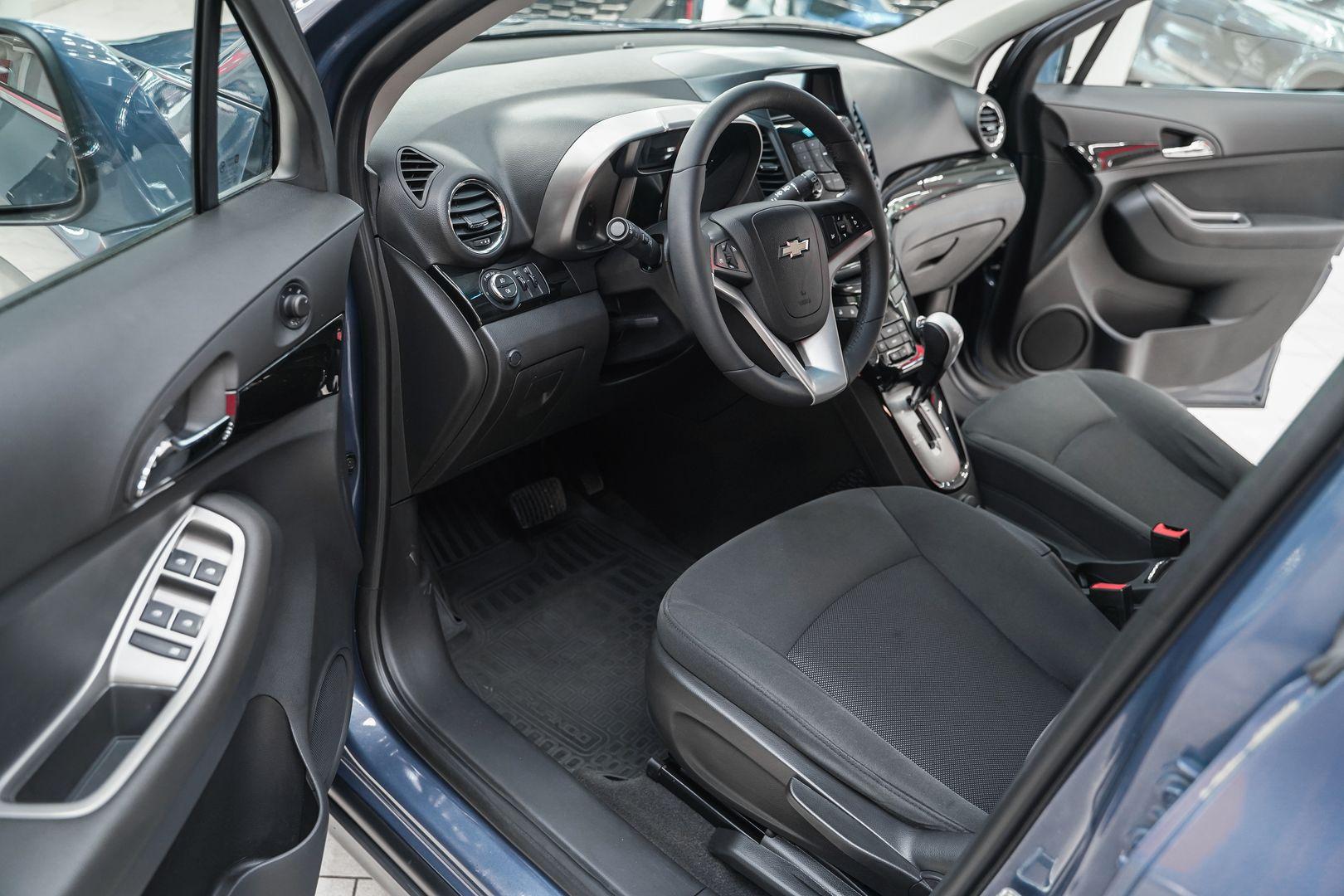 Chevrolet Orlando 2013, синий, ДЦ Орехово