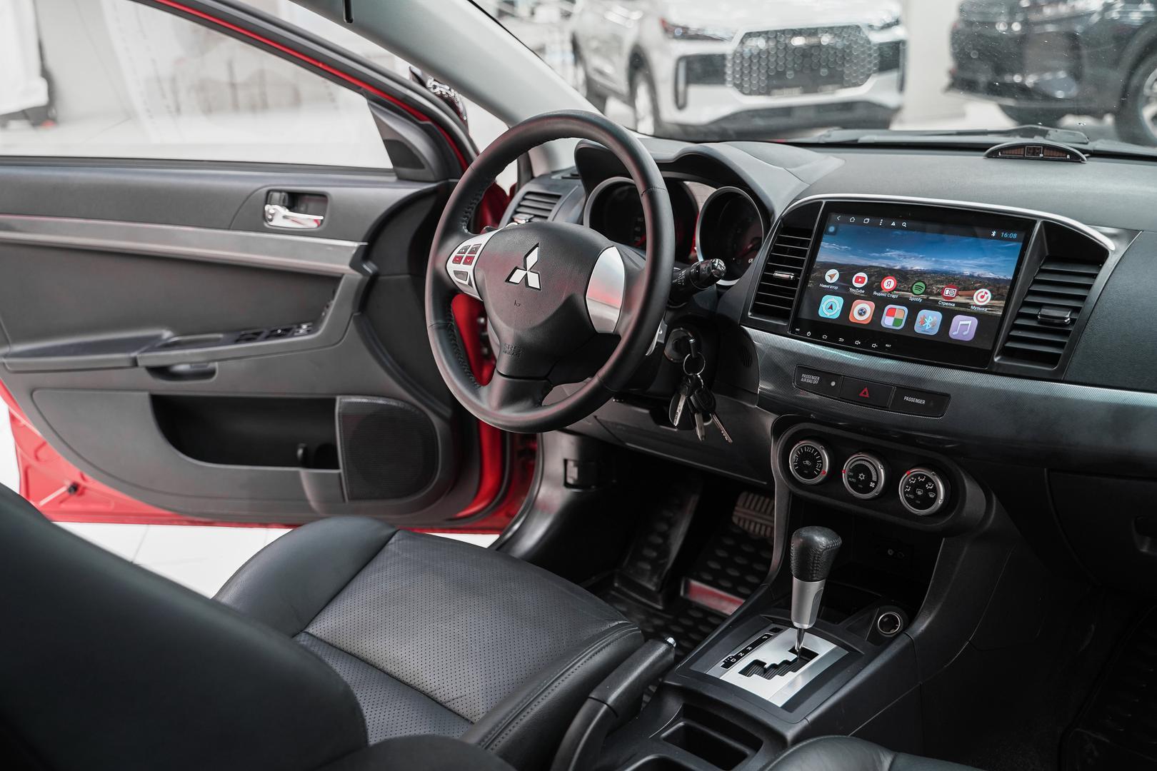 Mitsubishi Lancer 2008, красный, ДЦ Орехово
