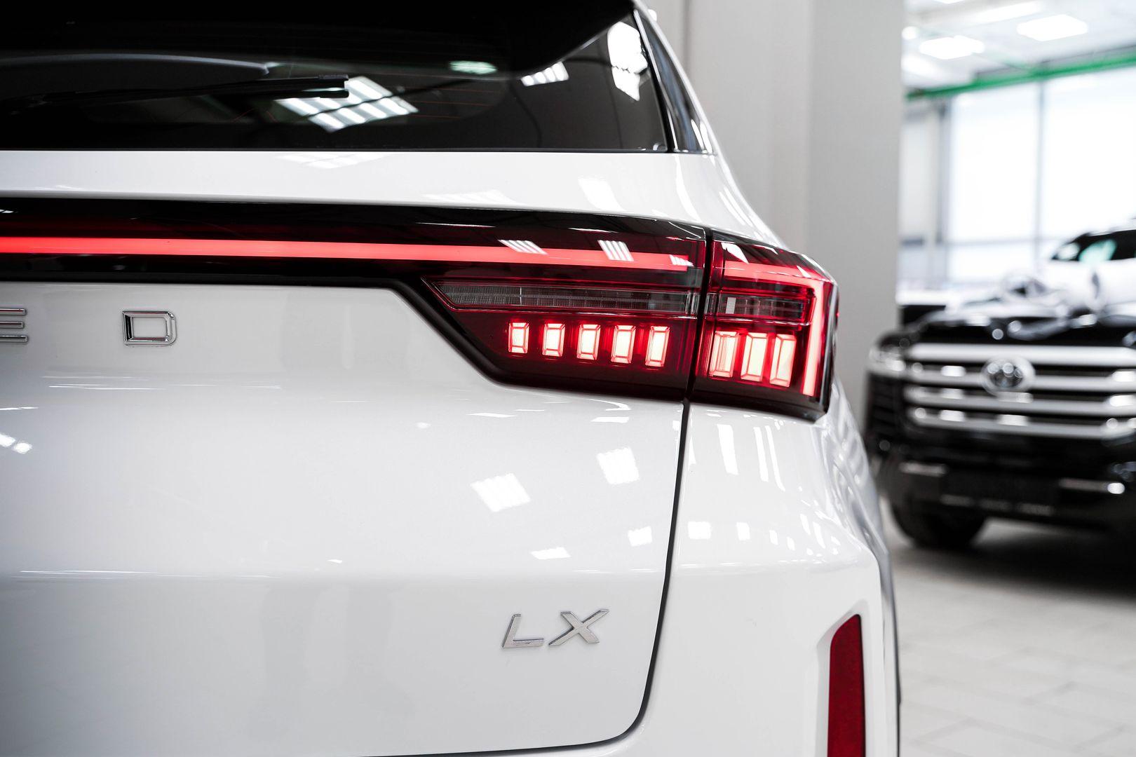 Exeed LX 2024, белый, ДЦ Орехово