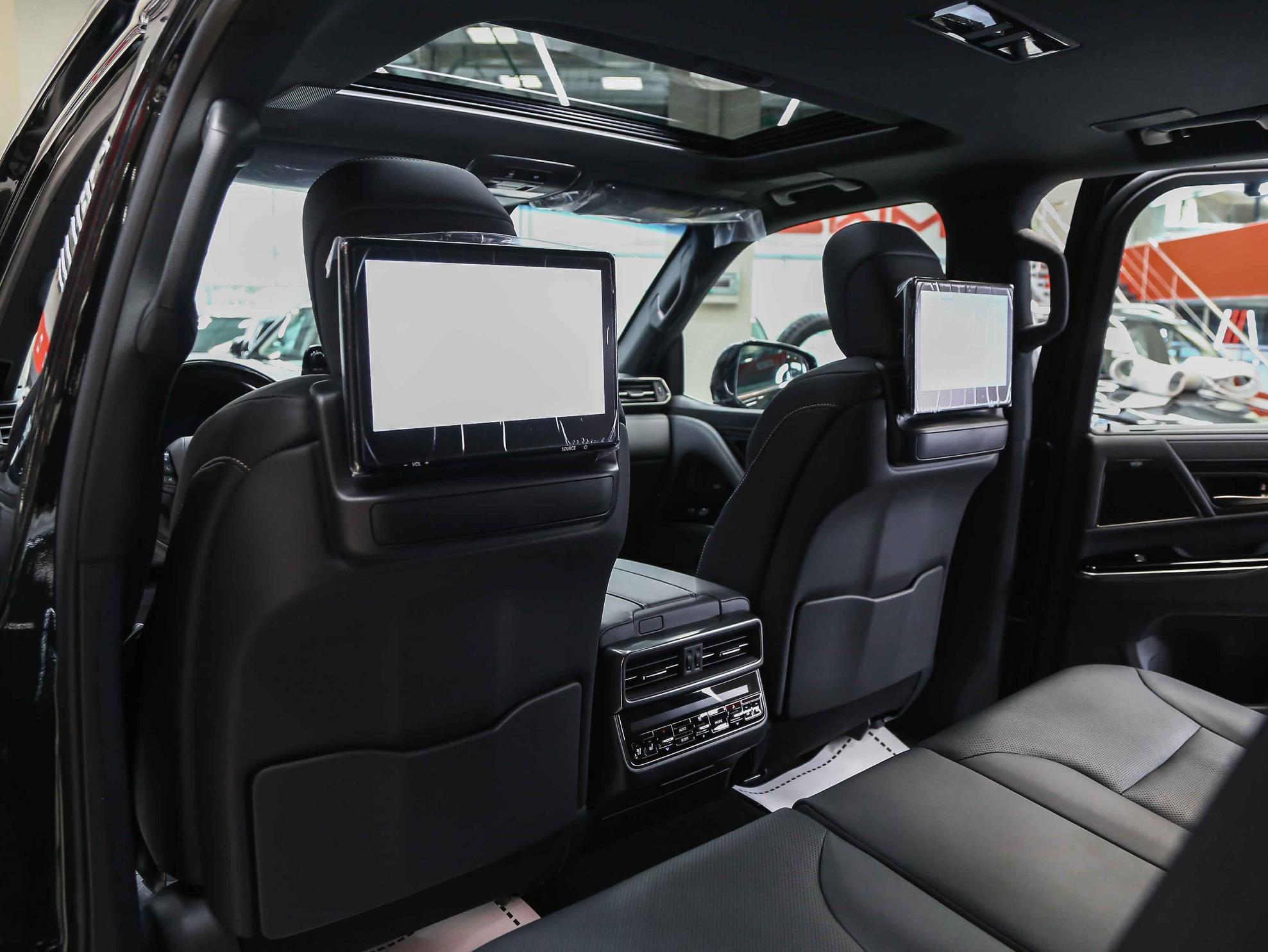 Lexus LX 2026, черный, ДЦ Орехово