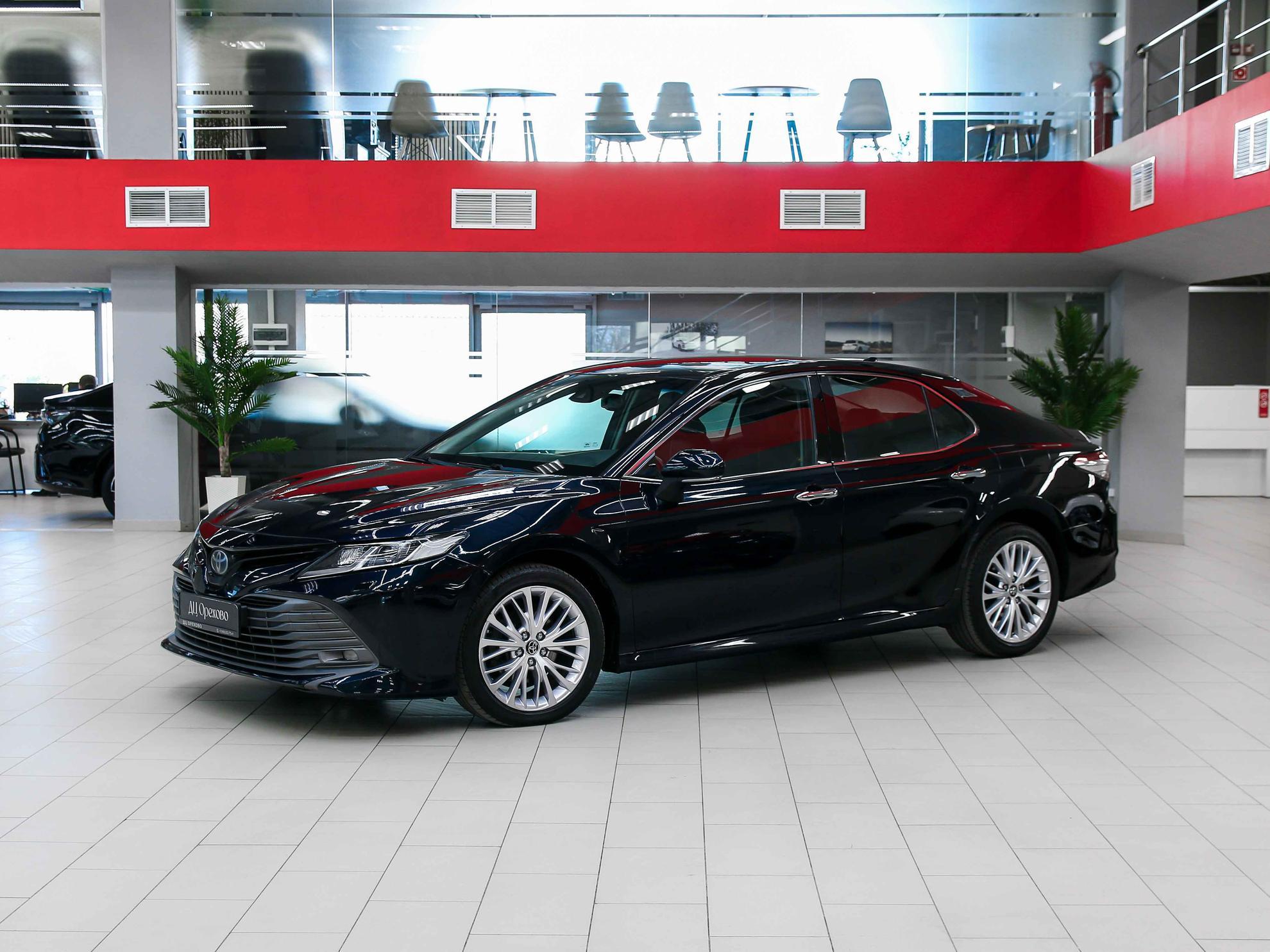 Toyota Camry 2018, синий, ДЦ Орехово
