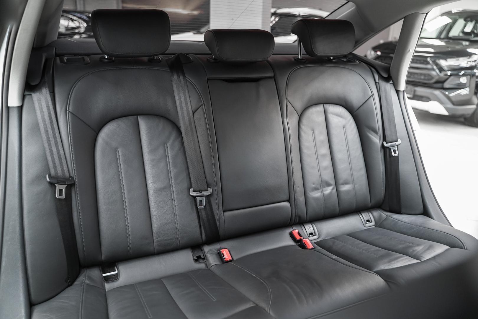 Audi A6 2013, белый, ДЦ Орехово