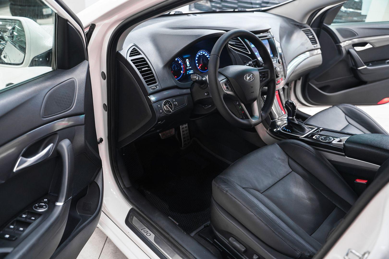 Hyundai i40 2013, белый, ДЦ Орехово