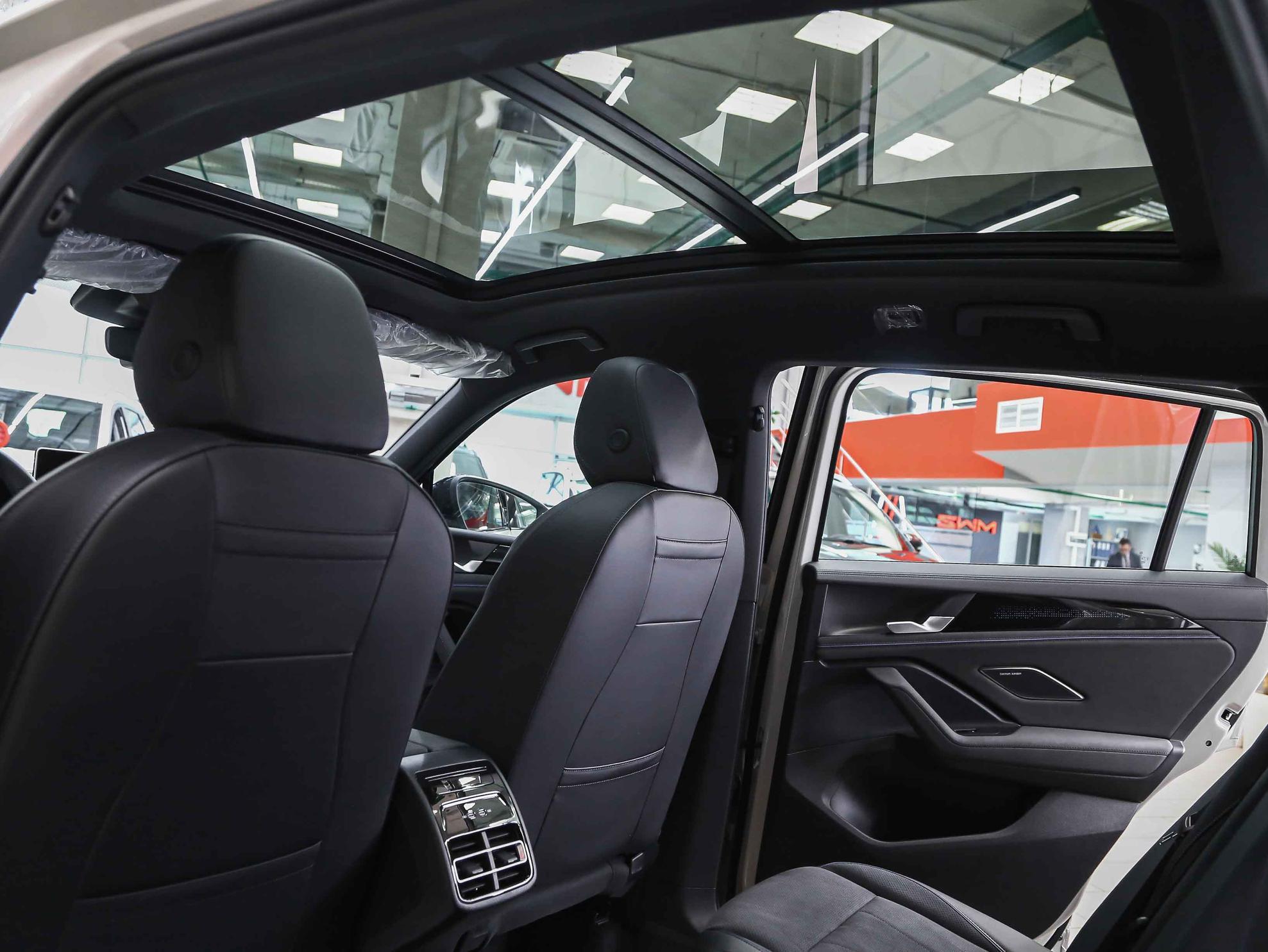 Volkswagen Tiguan 2026, серый, ДЦ Орехово