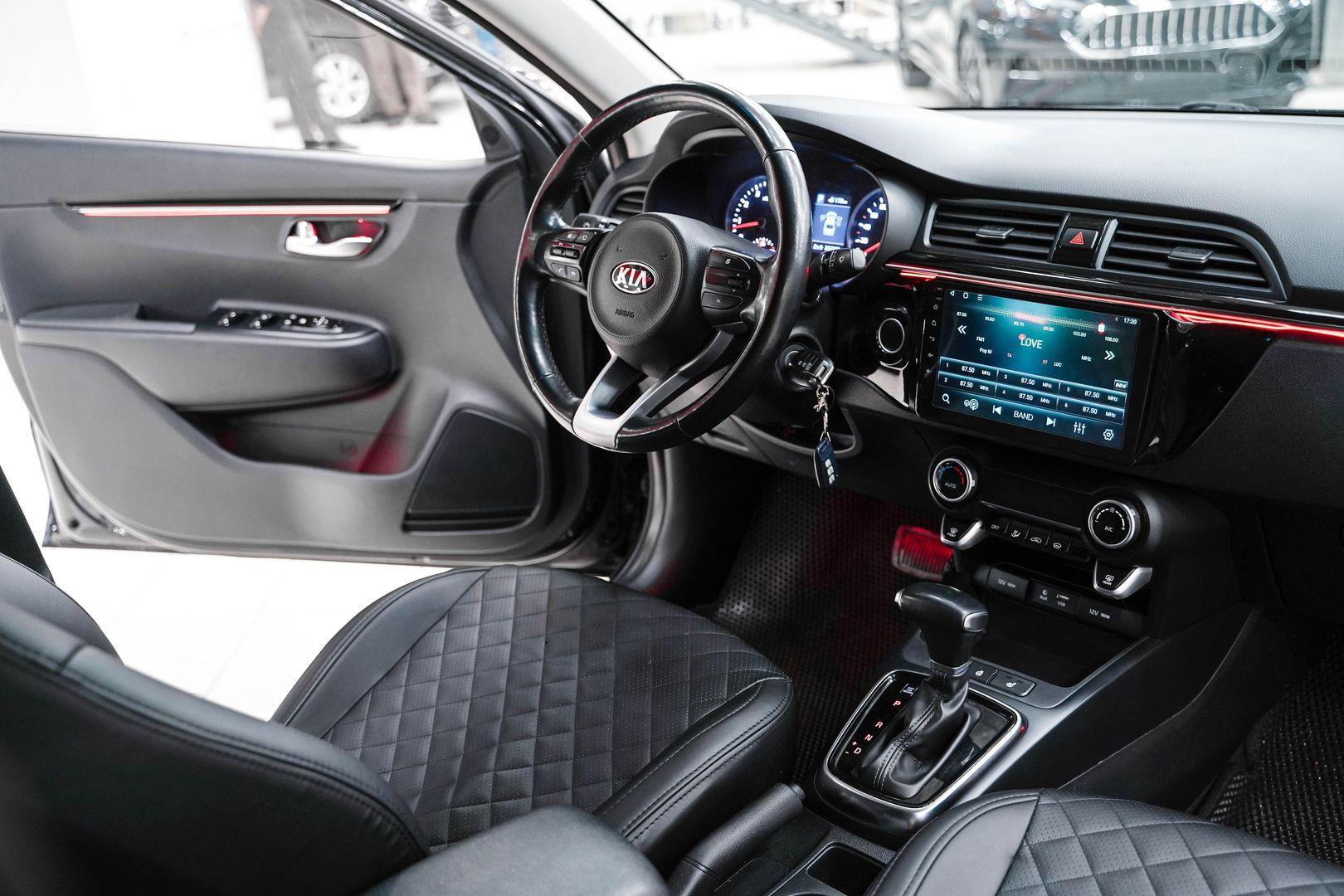 Kia Rio 2017, черный, ДЦ Орехово