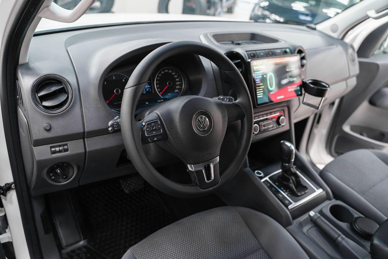 Volkswagen Amarok 2013, белый, ДЦ Орехово