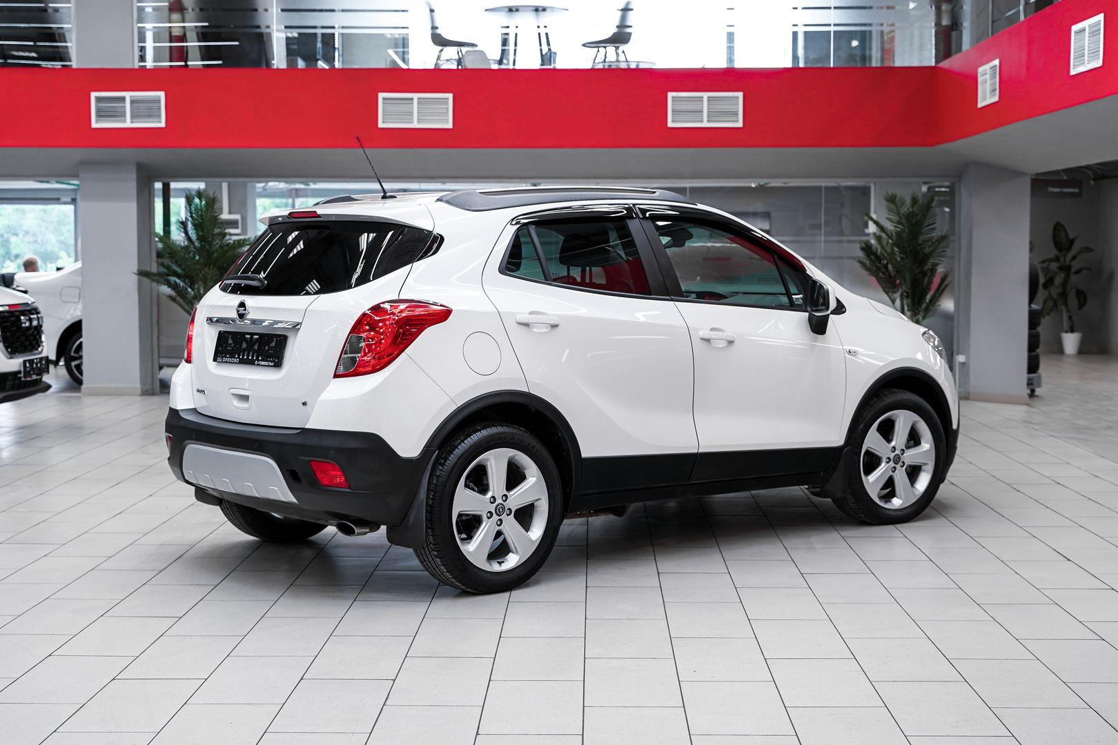 Opel Mokka 2013, белый, ДЦ Орехово