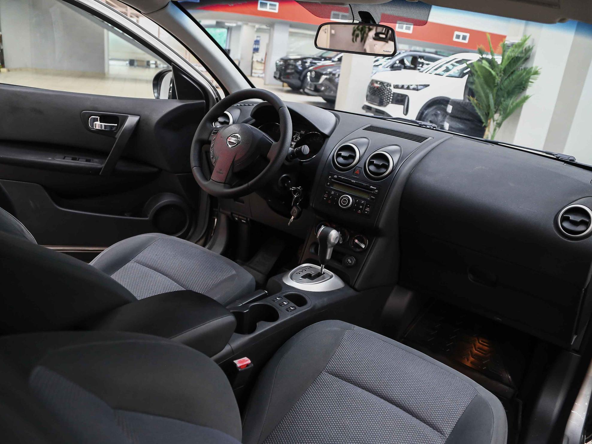 Nissan Qashqai 2011, серый, ДЦ Орехово