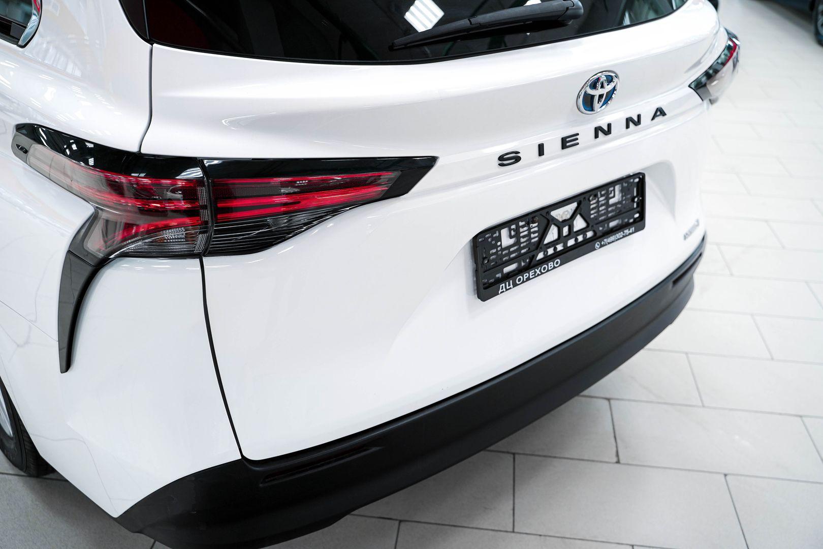 Toyota Sienna 2021, белый, ДЦ Орехово