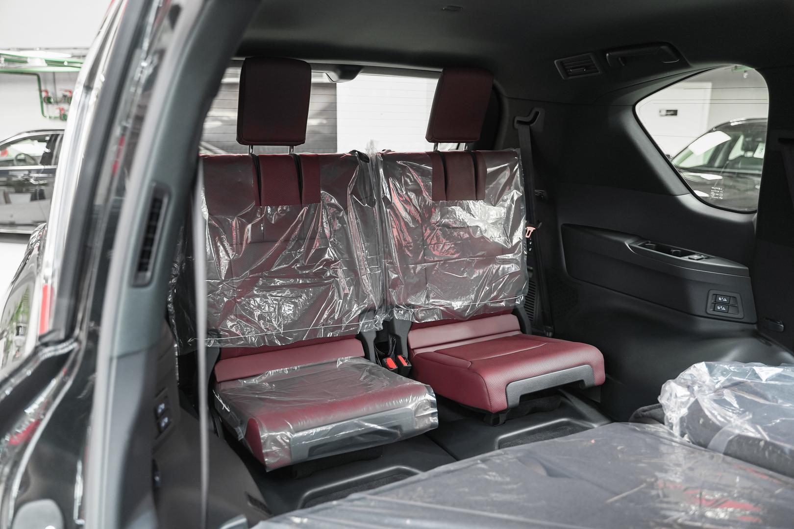 Lexus LX 2025, черный, ДЦ Орехово