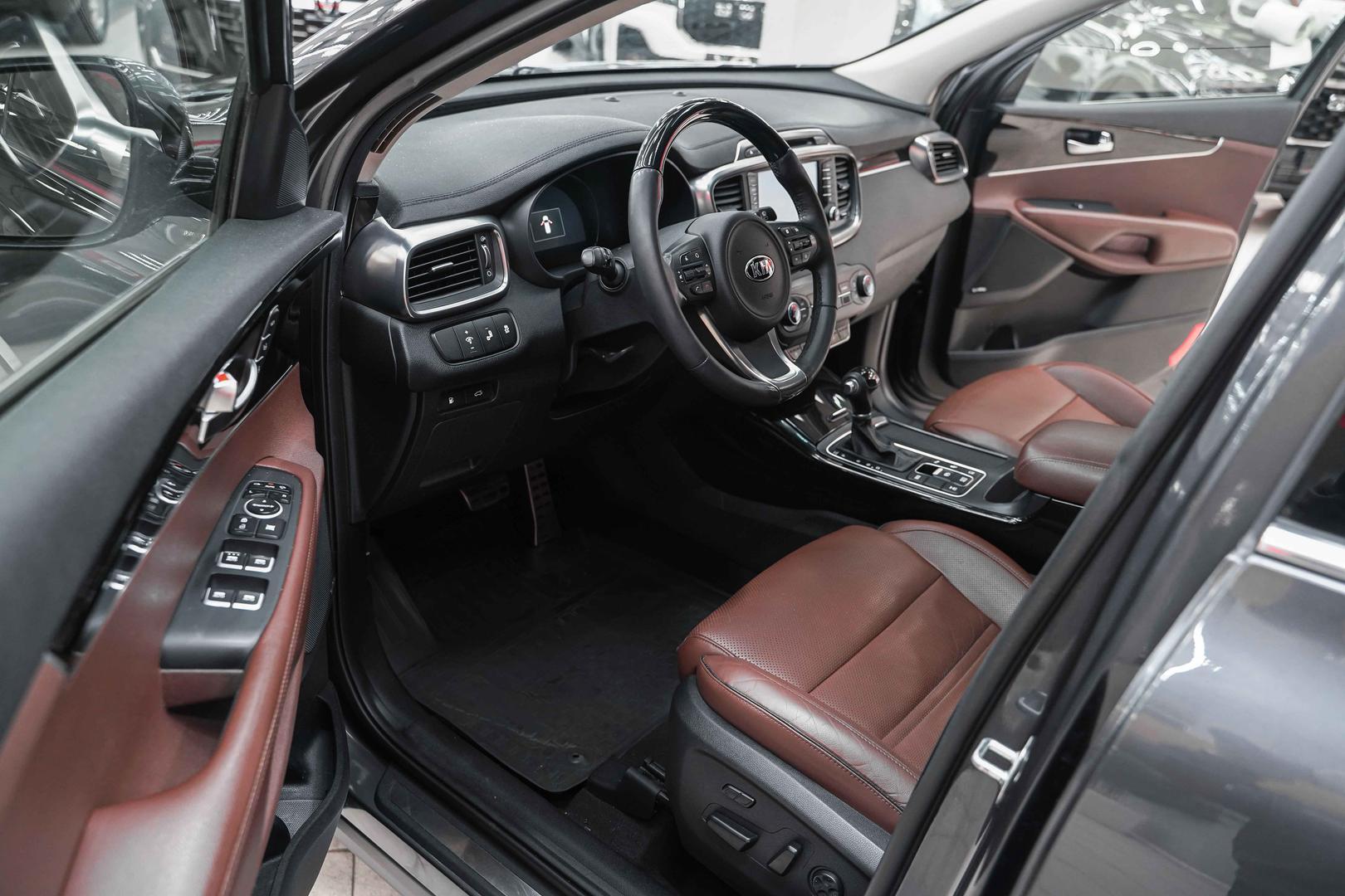 Kia Sorento 2016, серый, ДЦ Орехово