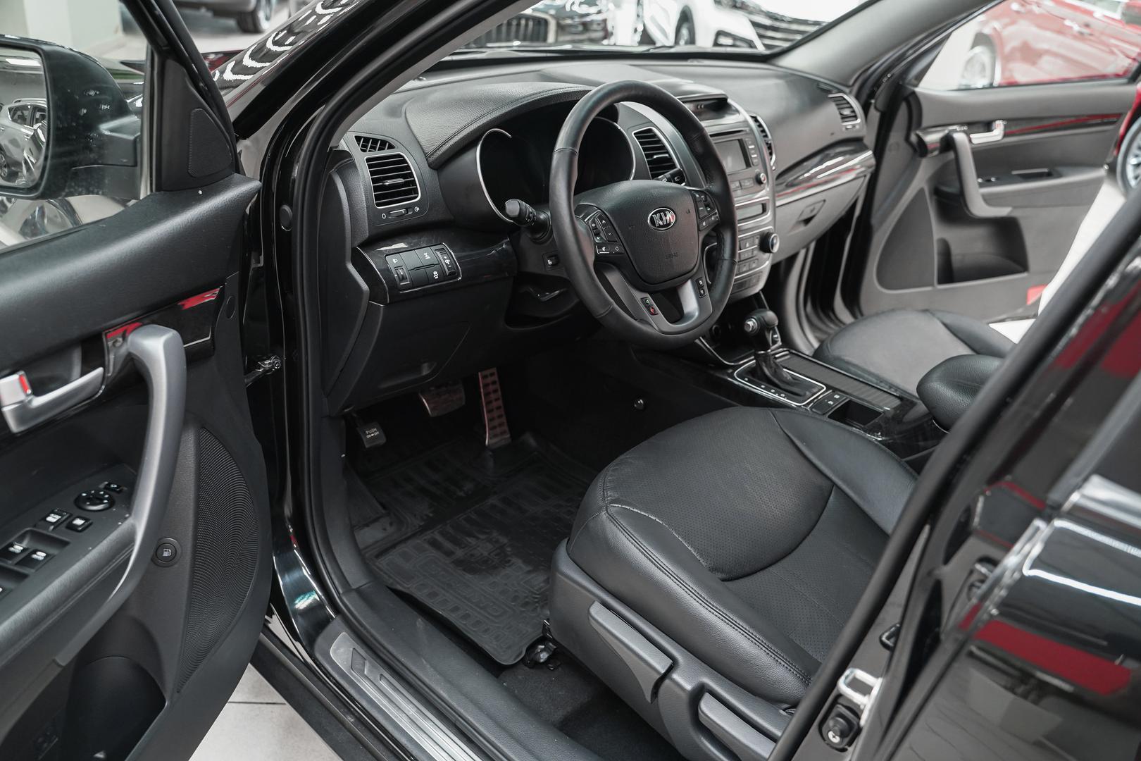 Kia Sorento 2013, черный, ДЦ Орехово