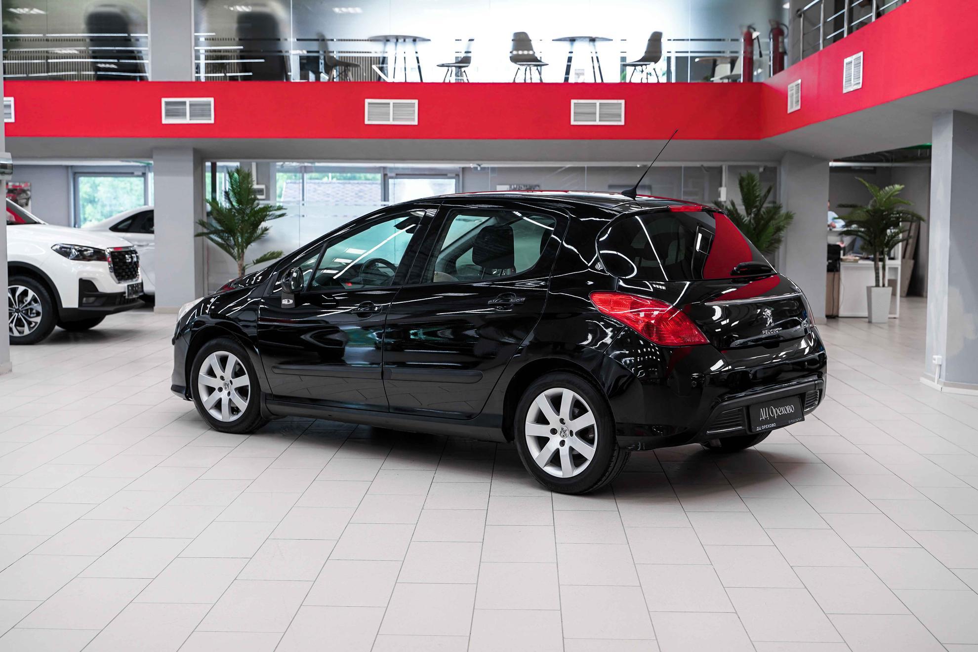 Peugeot 308 2010, черный, ДЦ Орехово