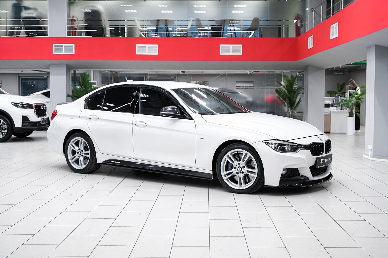 BMW 3 серии 2016, белый, ДЦ Орехово