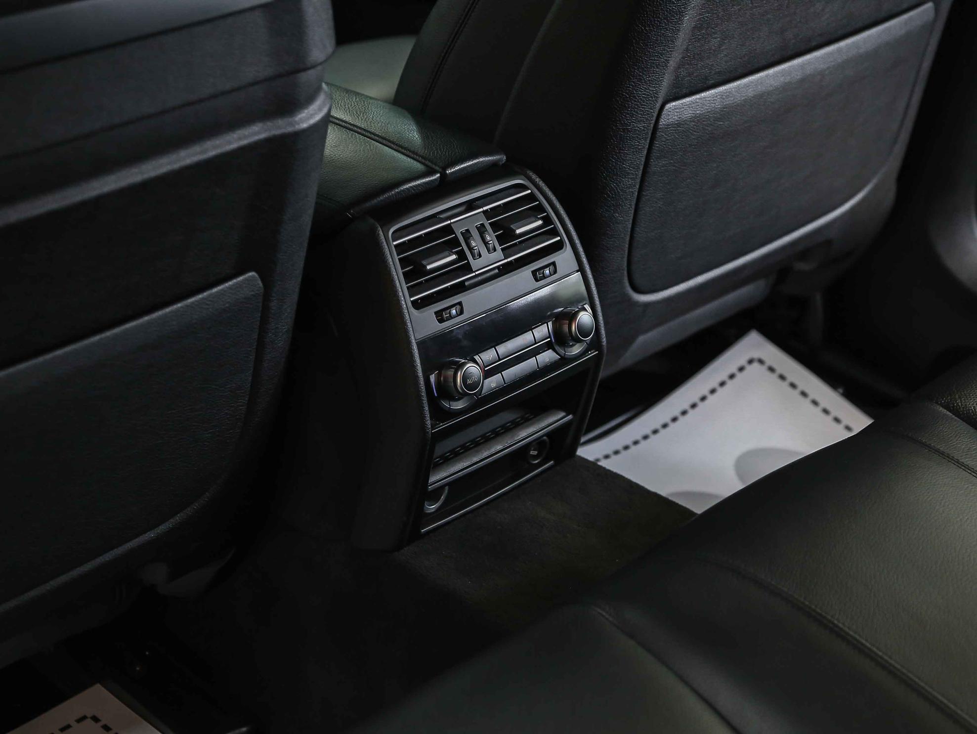 BMW 7 серии 2014, белый, ДЦ Орехово