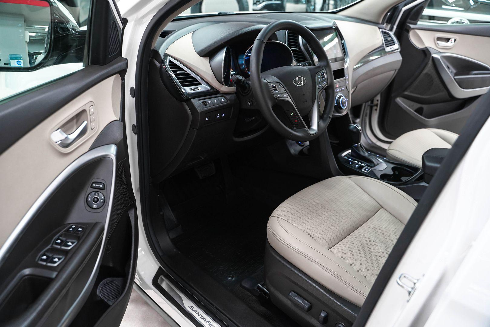 Hyundai Santa Fe 2013, белый, ДЦ Орехово