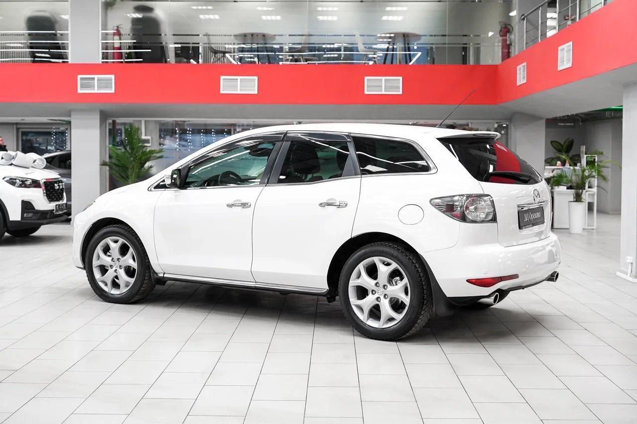 Mazda CX-7 2011, белый, ДЦ Орехово