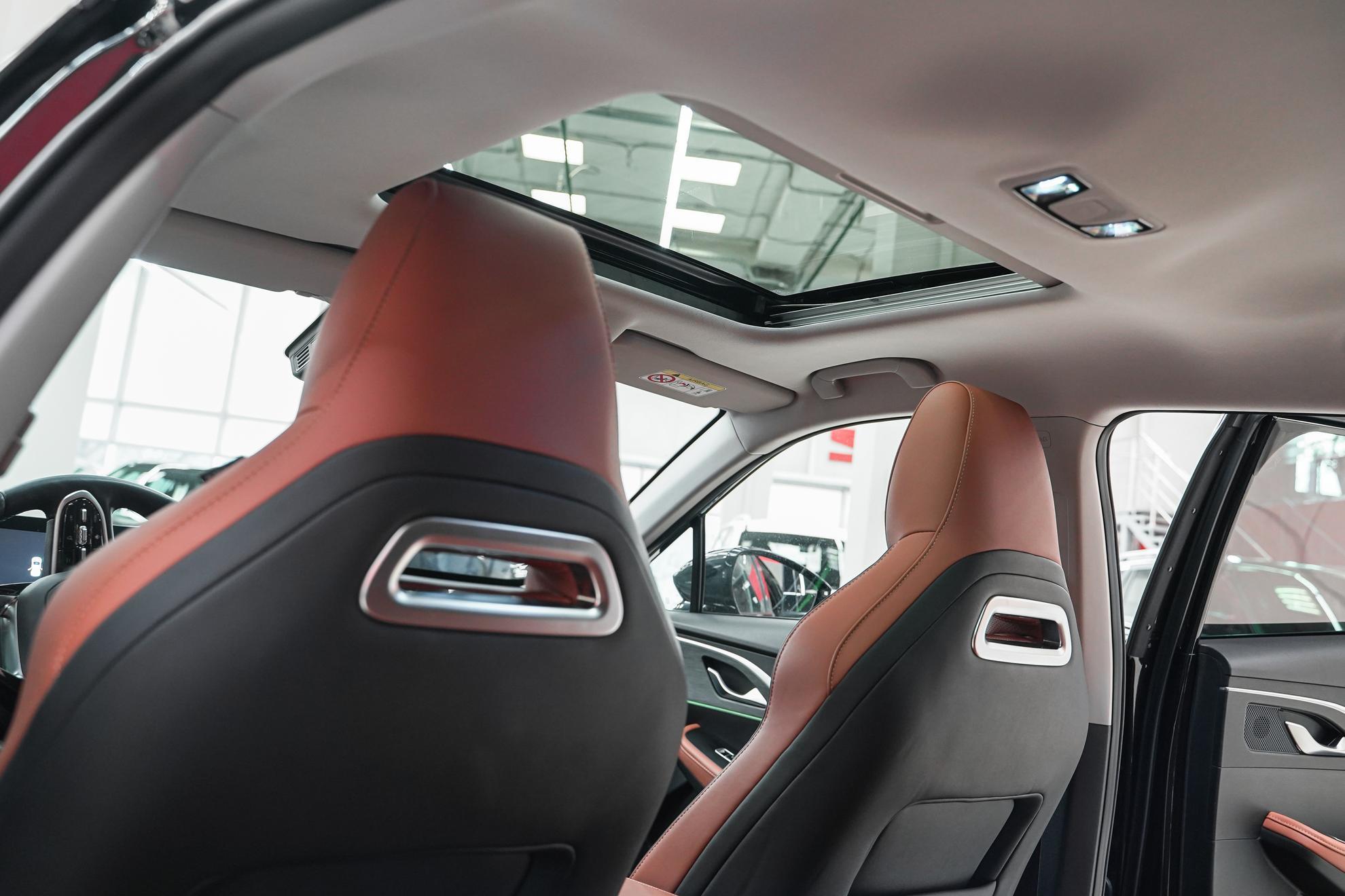 Omoda C5 2023, черный, ДЦ Орехово