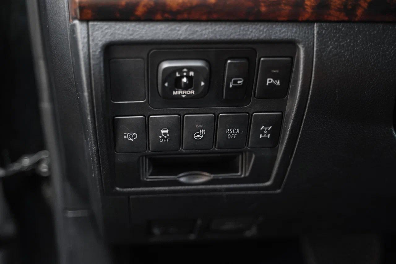 Toyota Land Cruiser 2012, черный, ДЦ Орехово