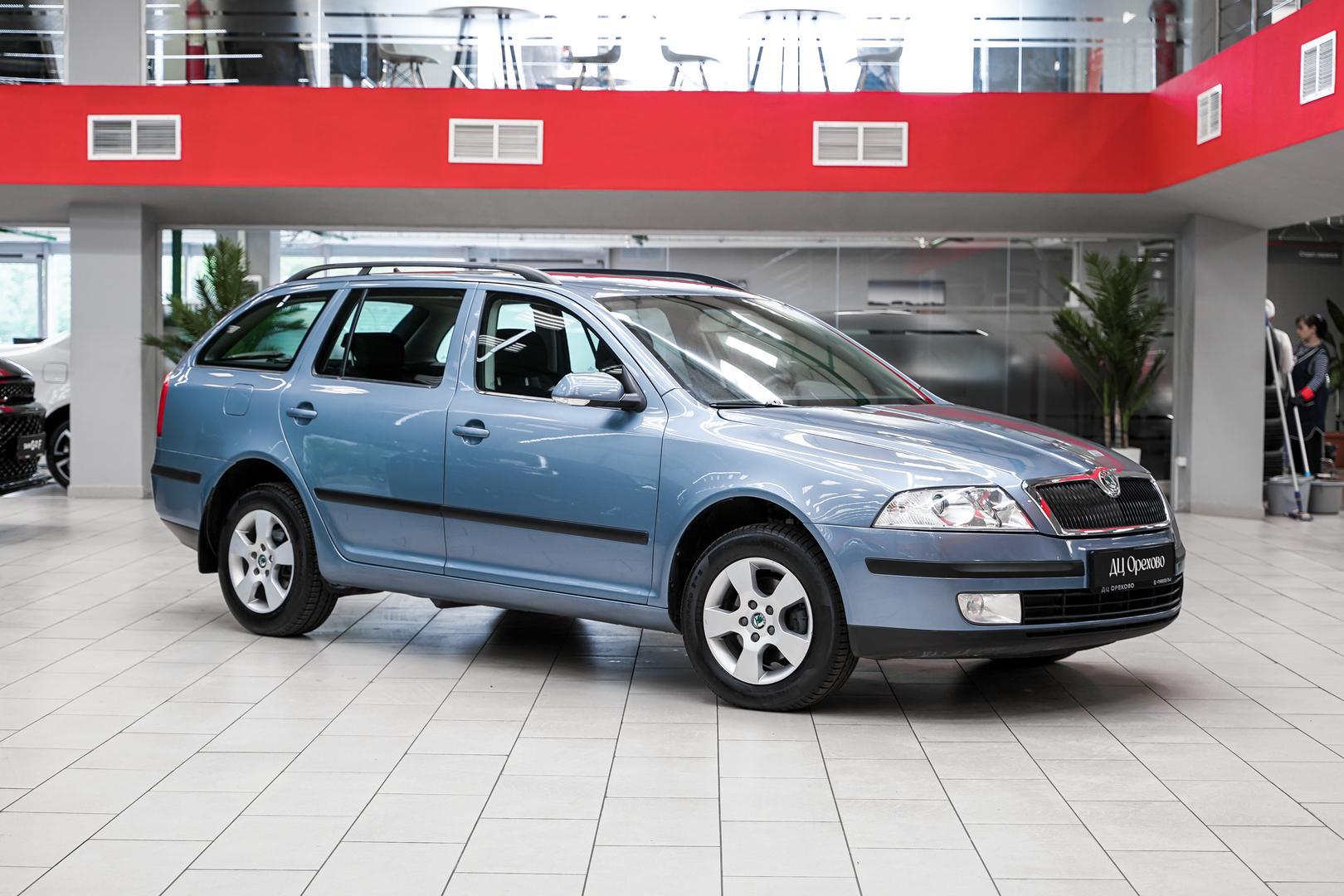 Skoda Octavia 2008, синий, ДЦ Орехово
