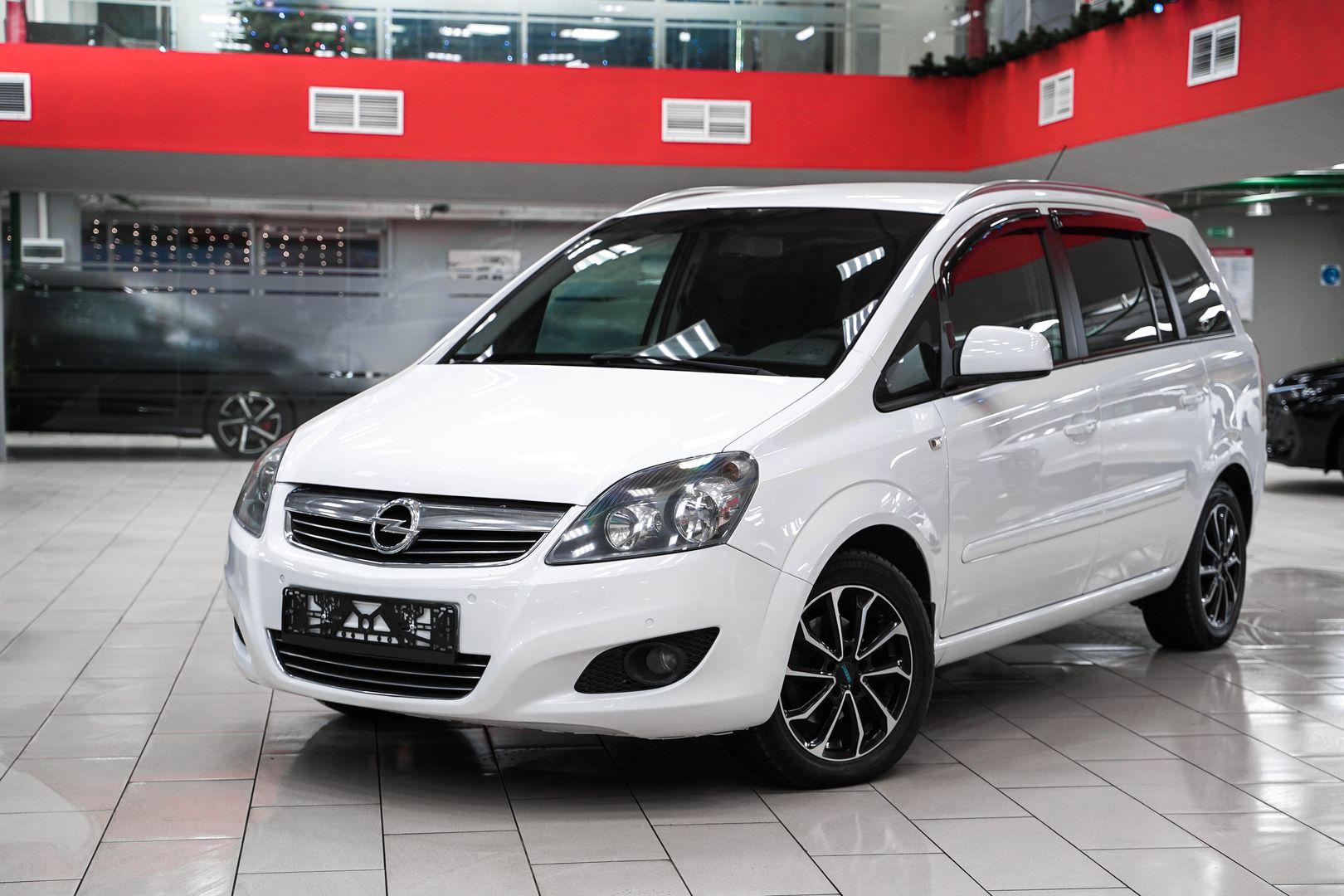 Opel Zafira 2012, белый, ДЦ Орехово