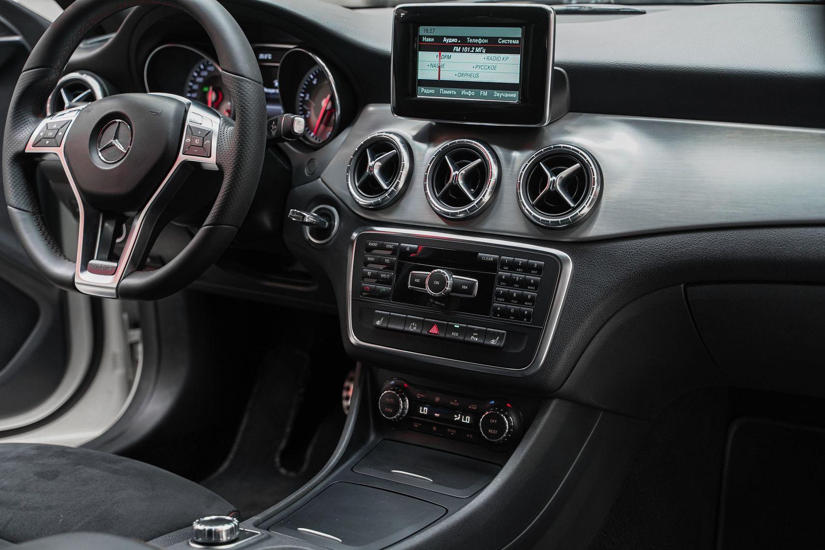 Mercedes-Benz CLA 2014, белый, ДЦ Орехово