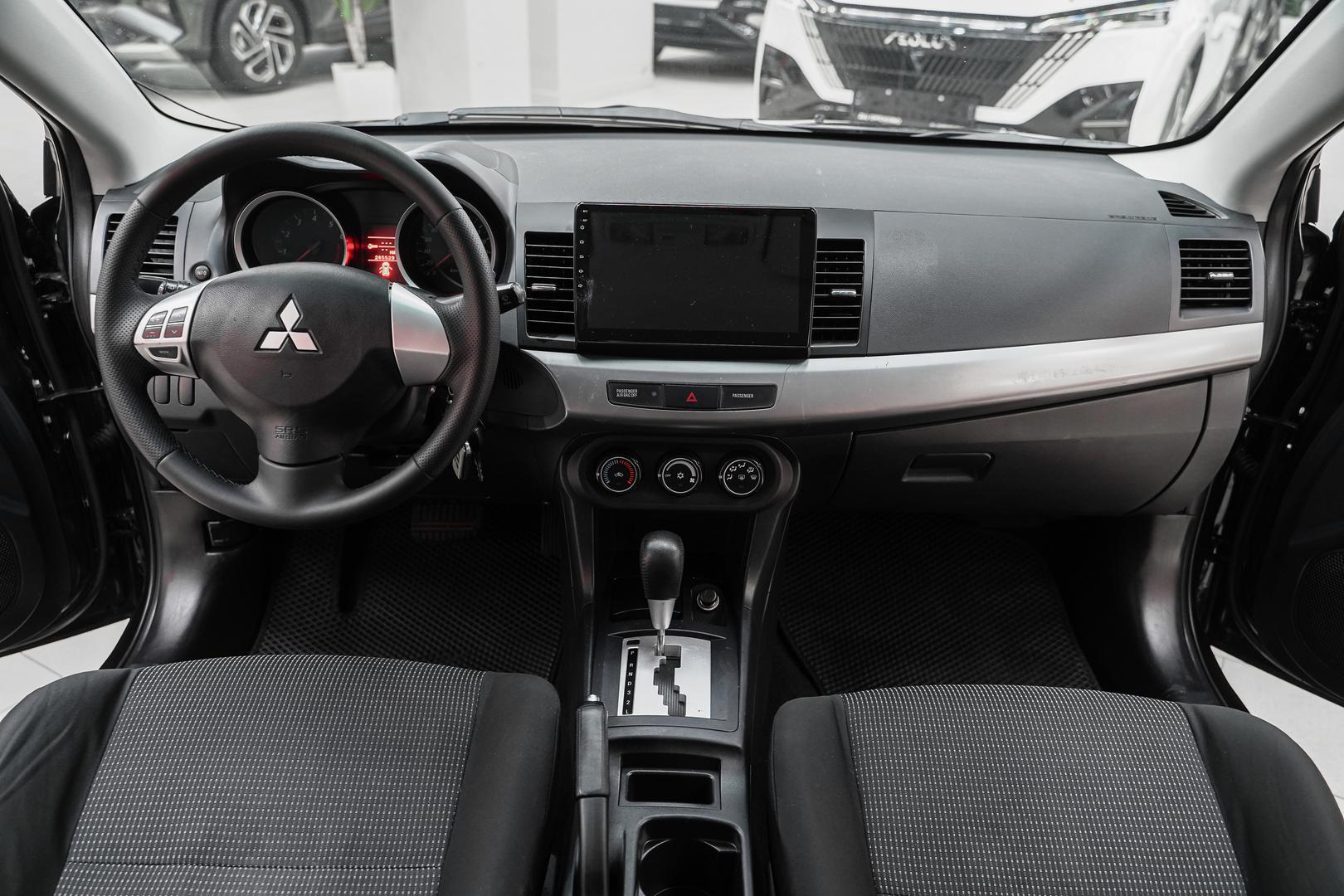Mitsubishi Lancer 2010, черный, ДЦ Орехово