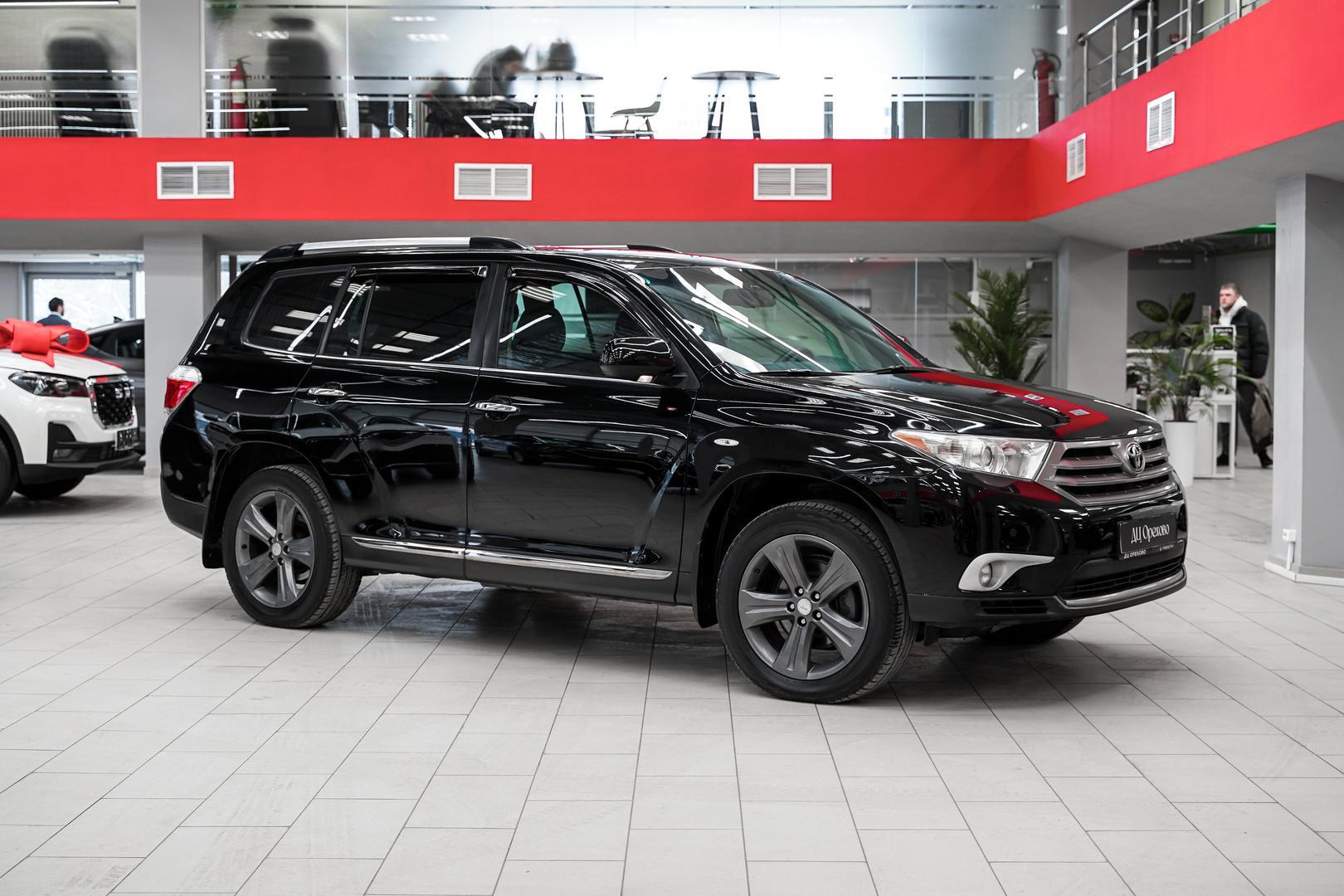 Toyota Highlander 2012, черный, ДЦ Орехово