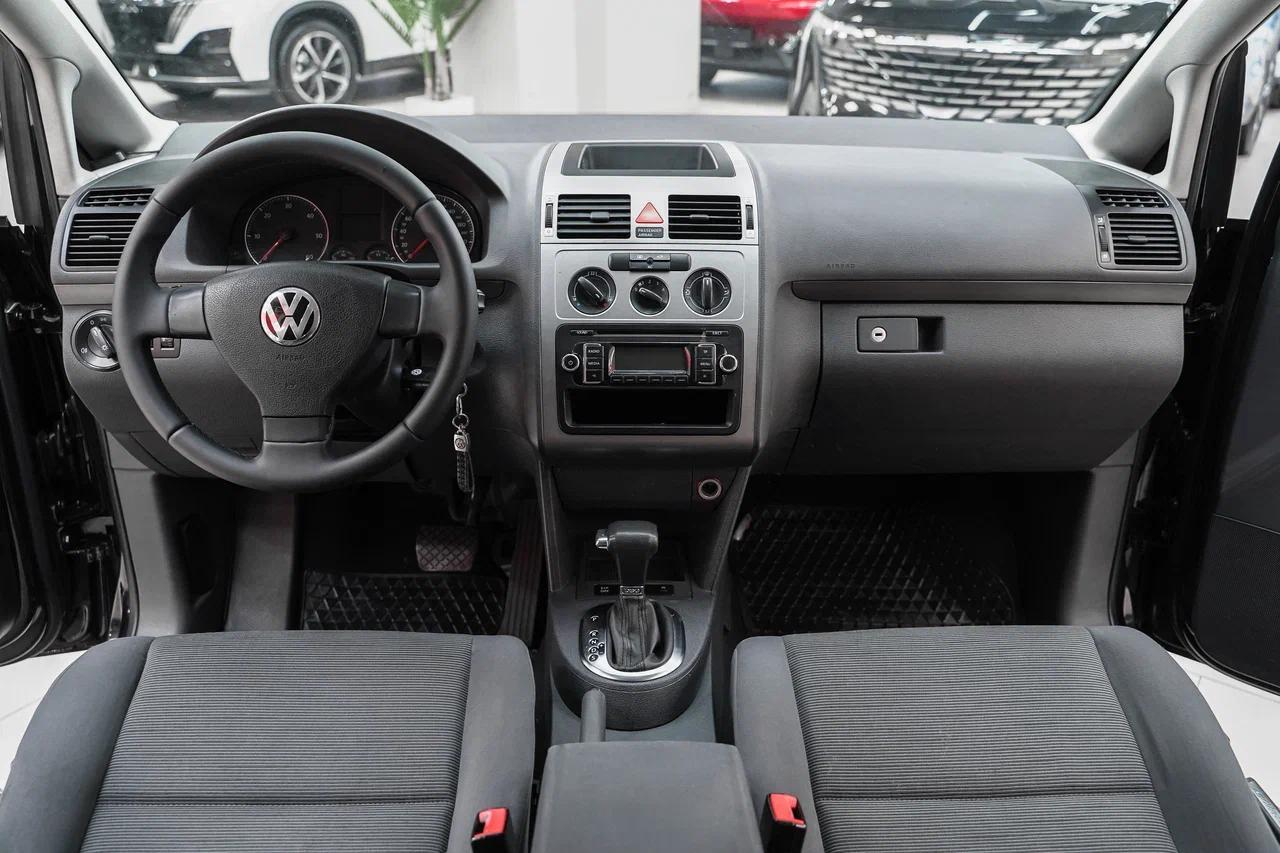 Volkswagen Touran 2008, черный, ДЦ Орехово