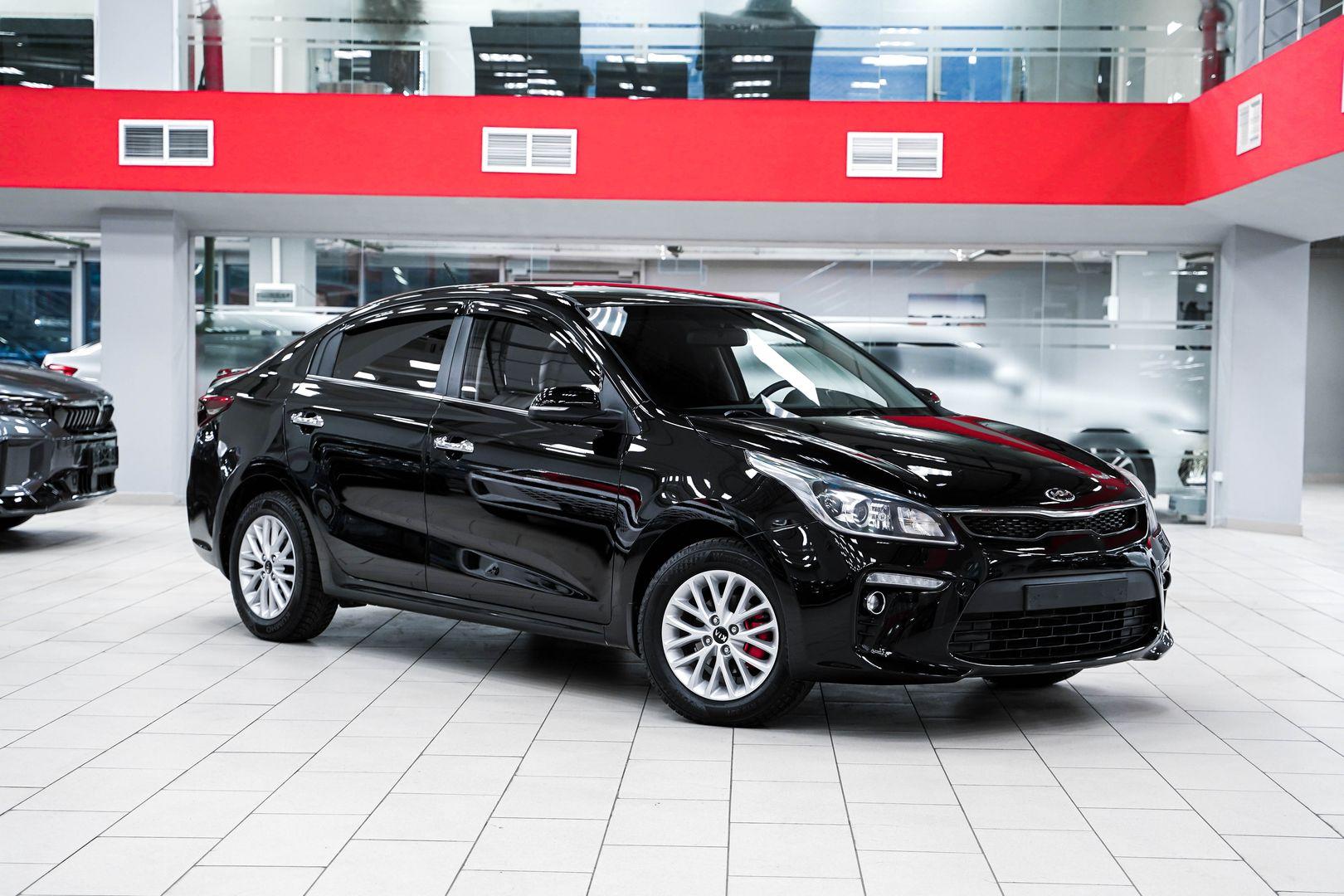 Kia Rio 2017, черный, ДЦ Орехово