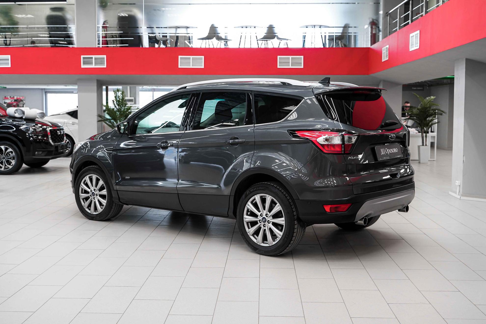 Ford Kuga 2017, серый, ДЦ Орехово