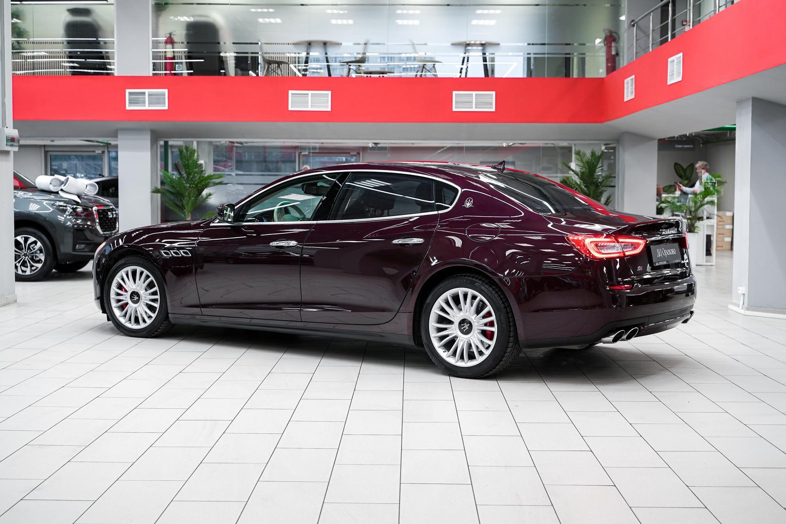 Maserati Quattroporte 2015, пурпурный, ДЦ Орехово