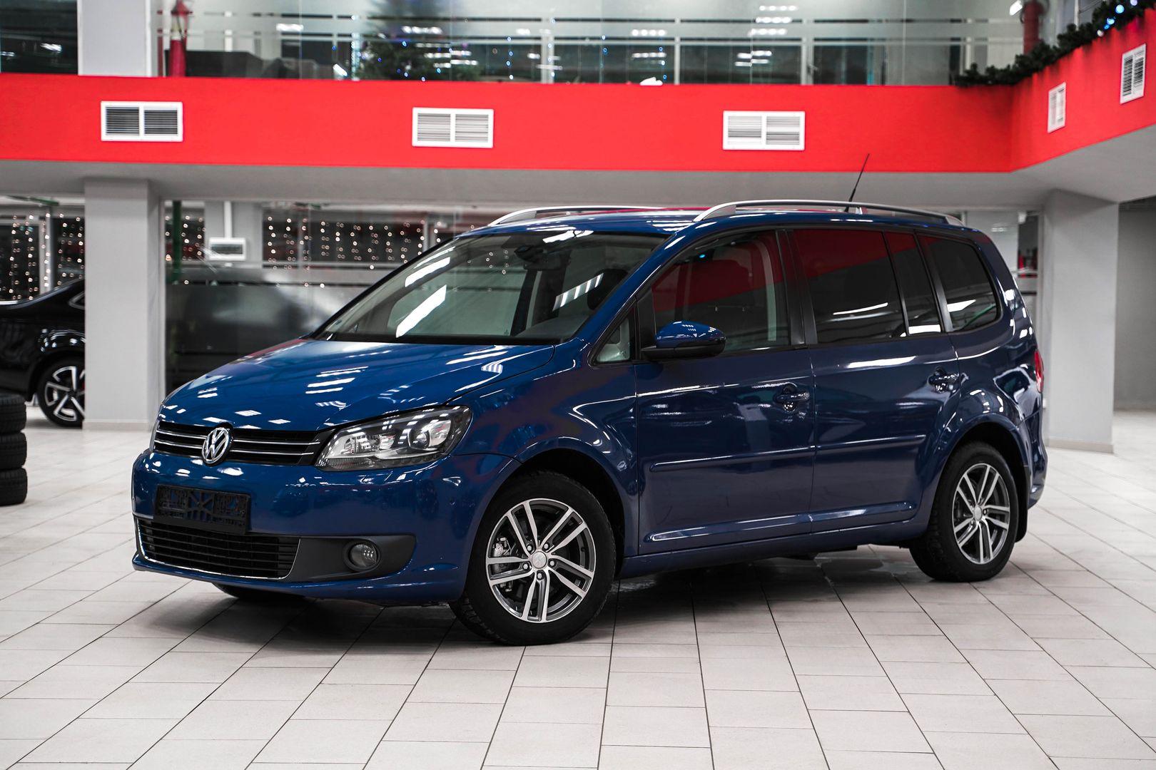 Volkswagen Touran 2011, синий, ДЦ Орехово