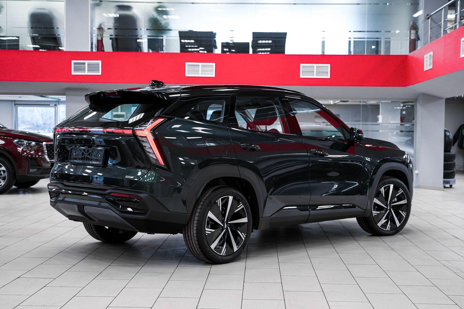 Geely Atlas 2024, зеленый, ДЦ Орехово