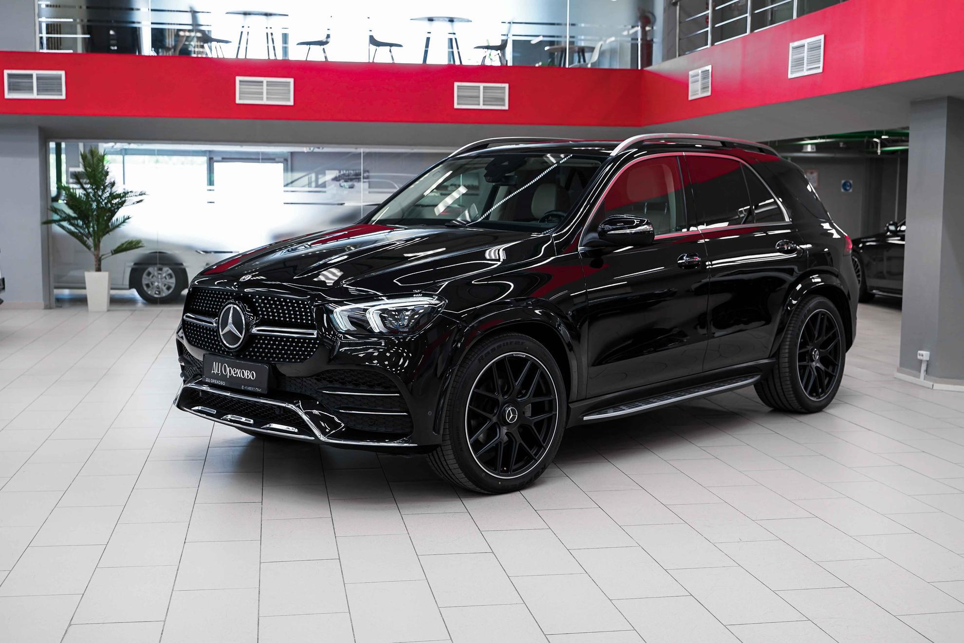 Mercedes-Benz GLE 2021, черный, ДЦ Орехово