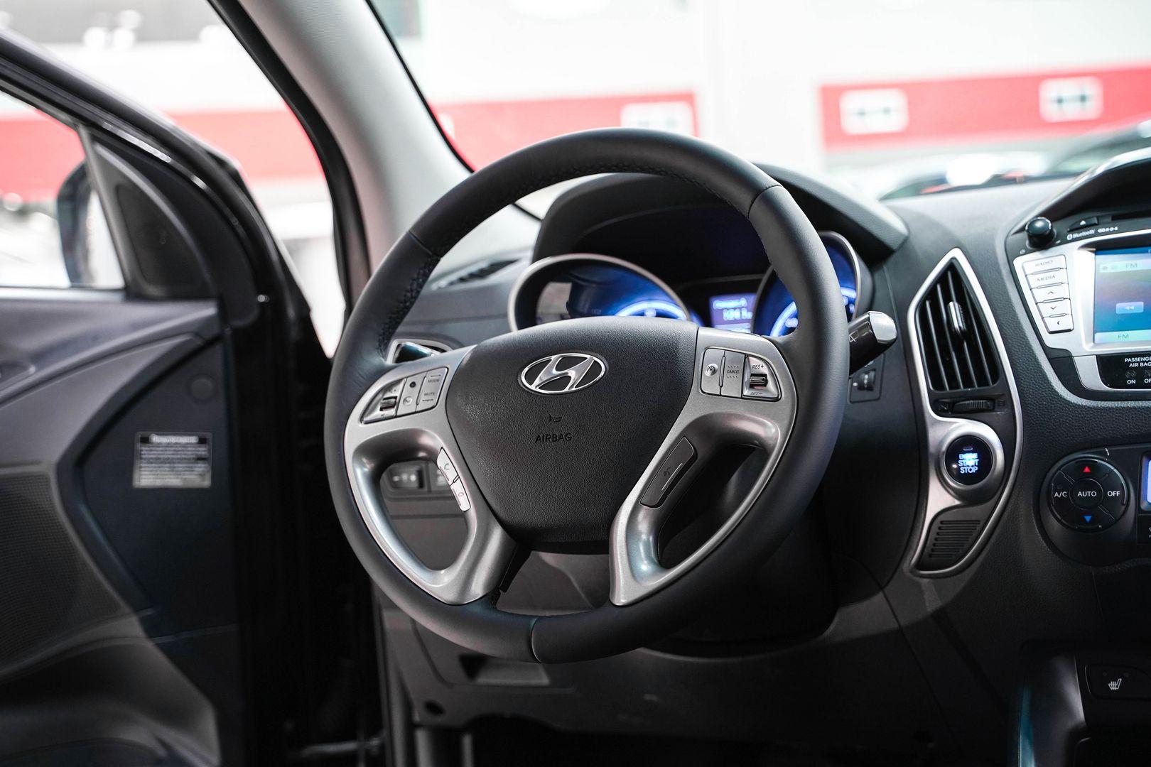 Hyundai ix35 2012, черный, ДЦ Орехово