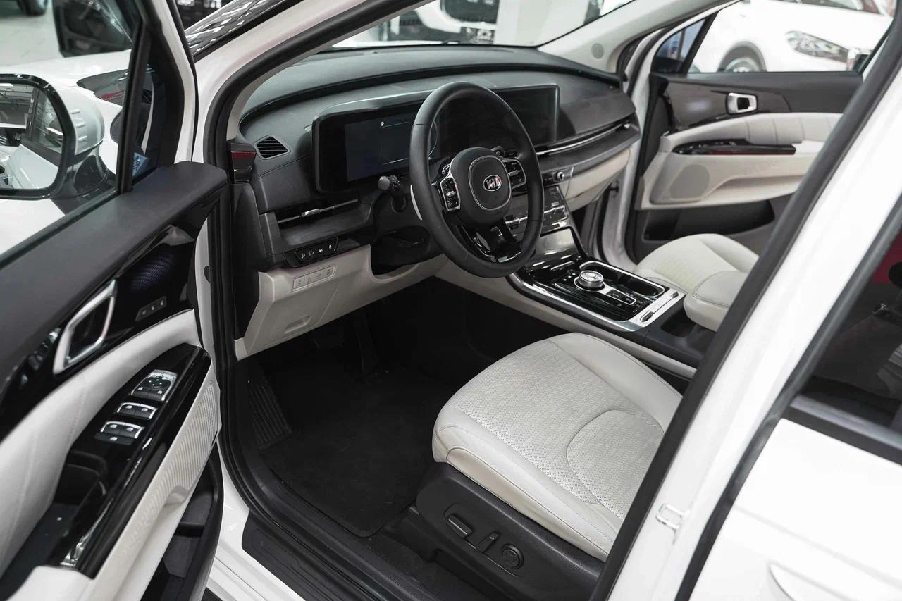Kia Carnival 2021, белый, ДЦ Орехово