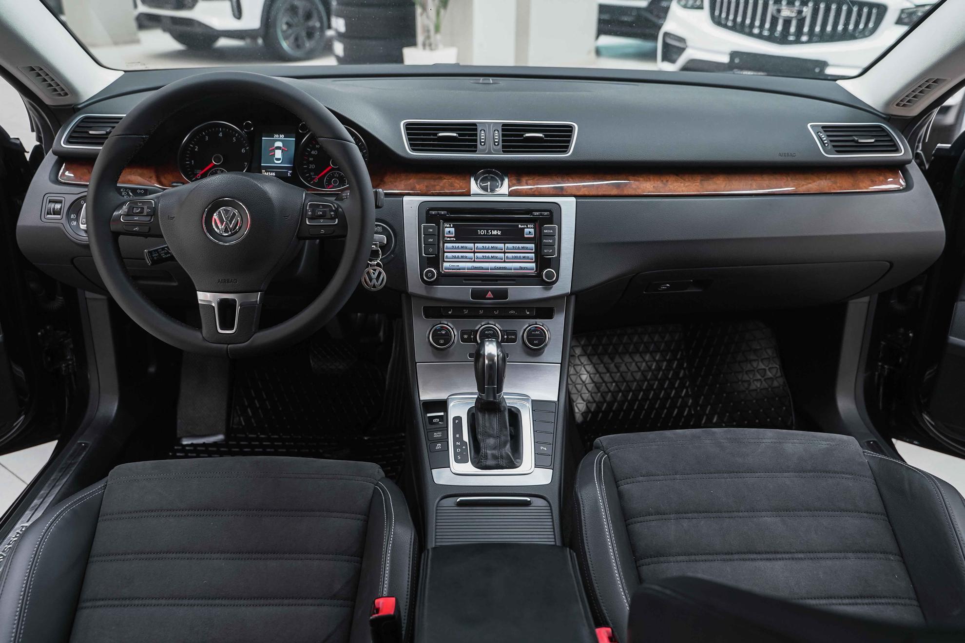 Volkswagen Passat CC 2012, черный, ДЦ Орехово