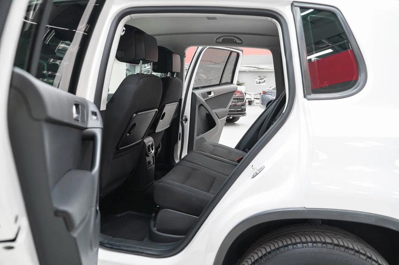 Volkswagen Tiguan 2012, белый, ДЦ Орехово