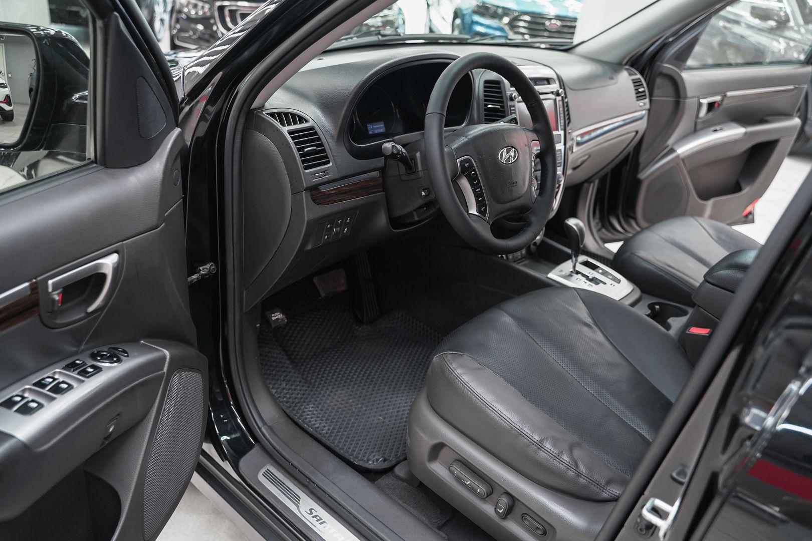 Hyundai Santa Fe 2011, черный, ДЦ Орехово