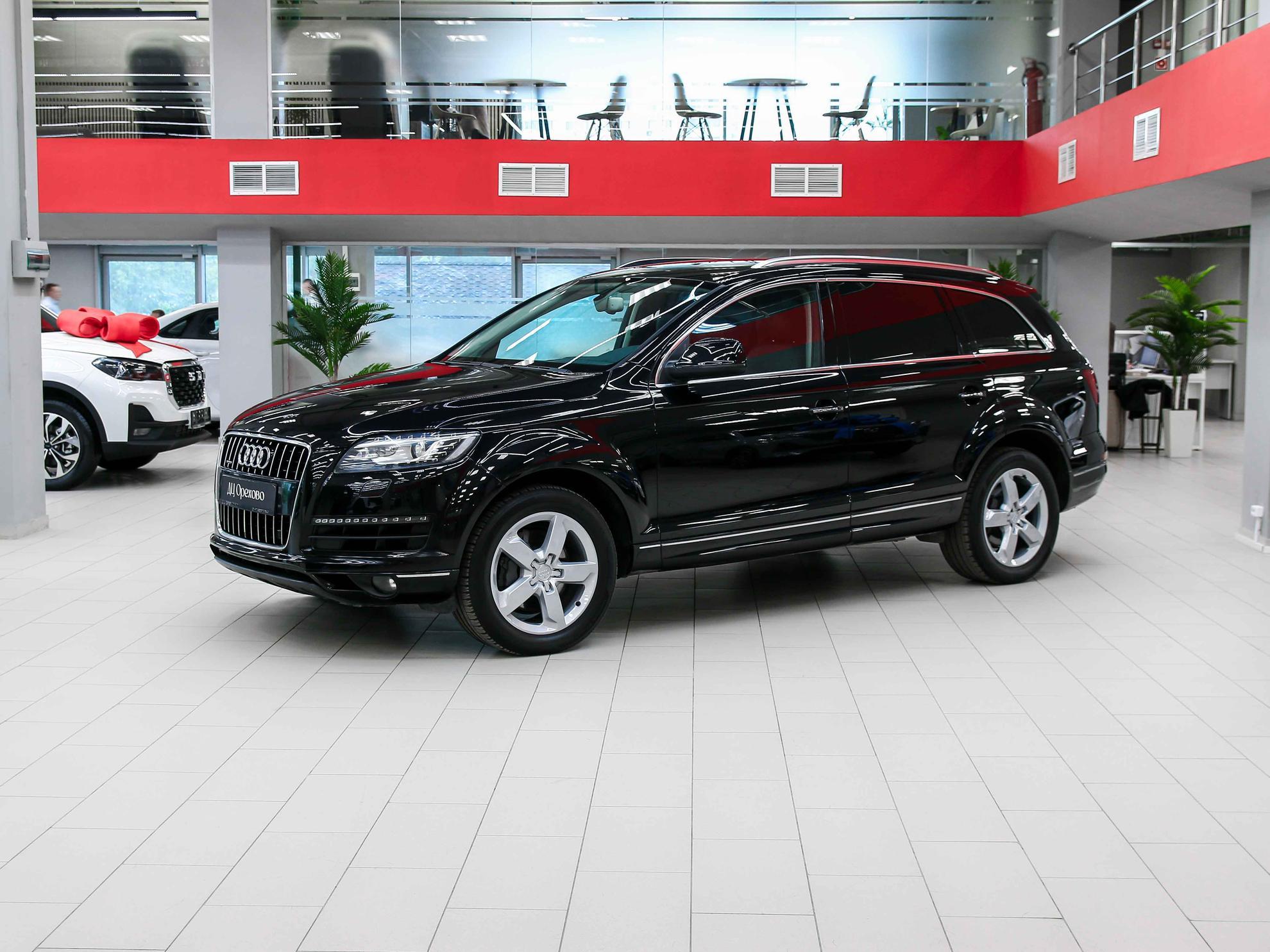 Audi Q7 2013, черный, ДЦ Орехово