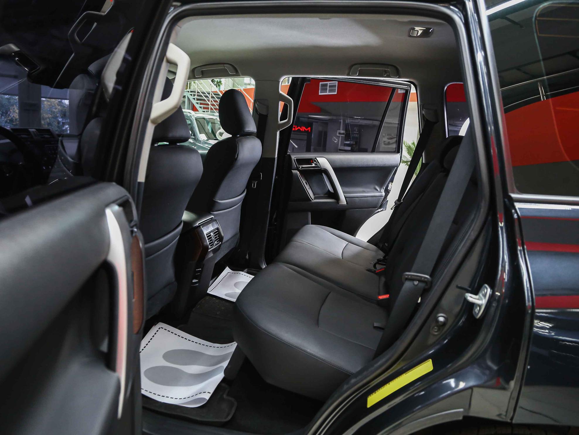 Toyota Land Cruiser Prado 2014, серый, ДЦ Орехово