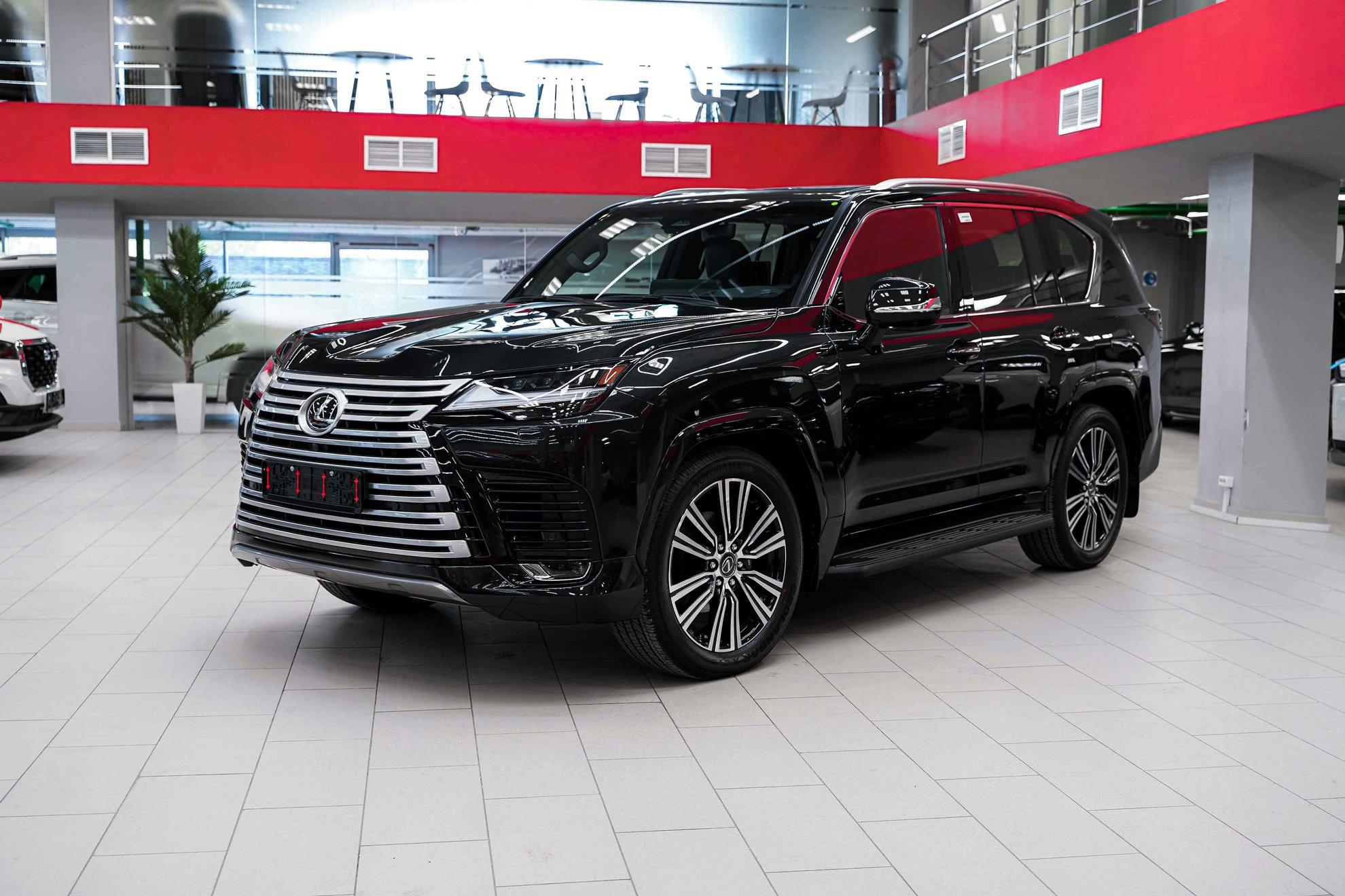 Lexus LX 2026, черный, ДЦ Орехово