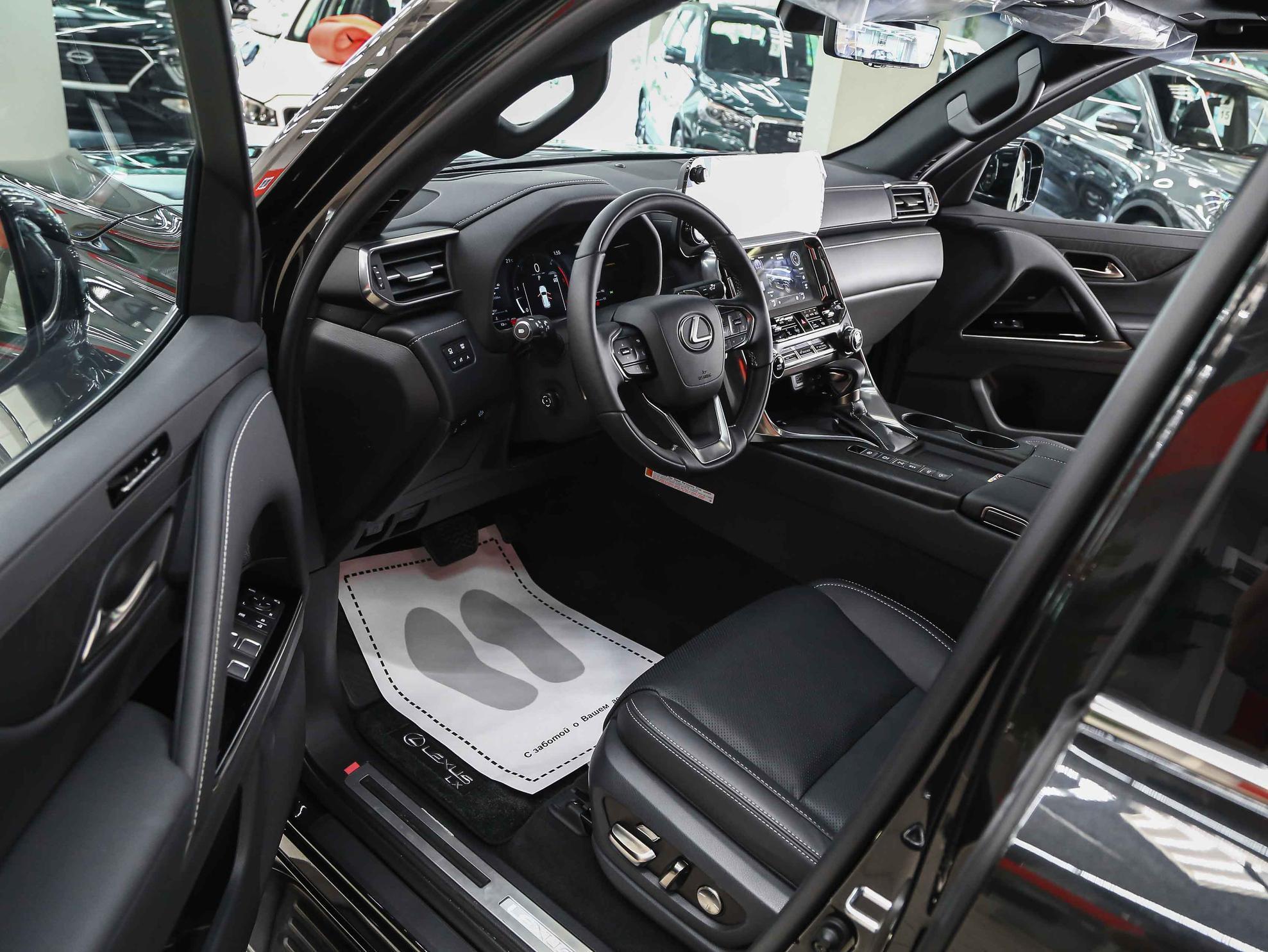Lexus LX 2026, черный, ДЦ Орехово